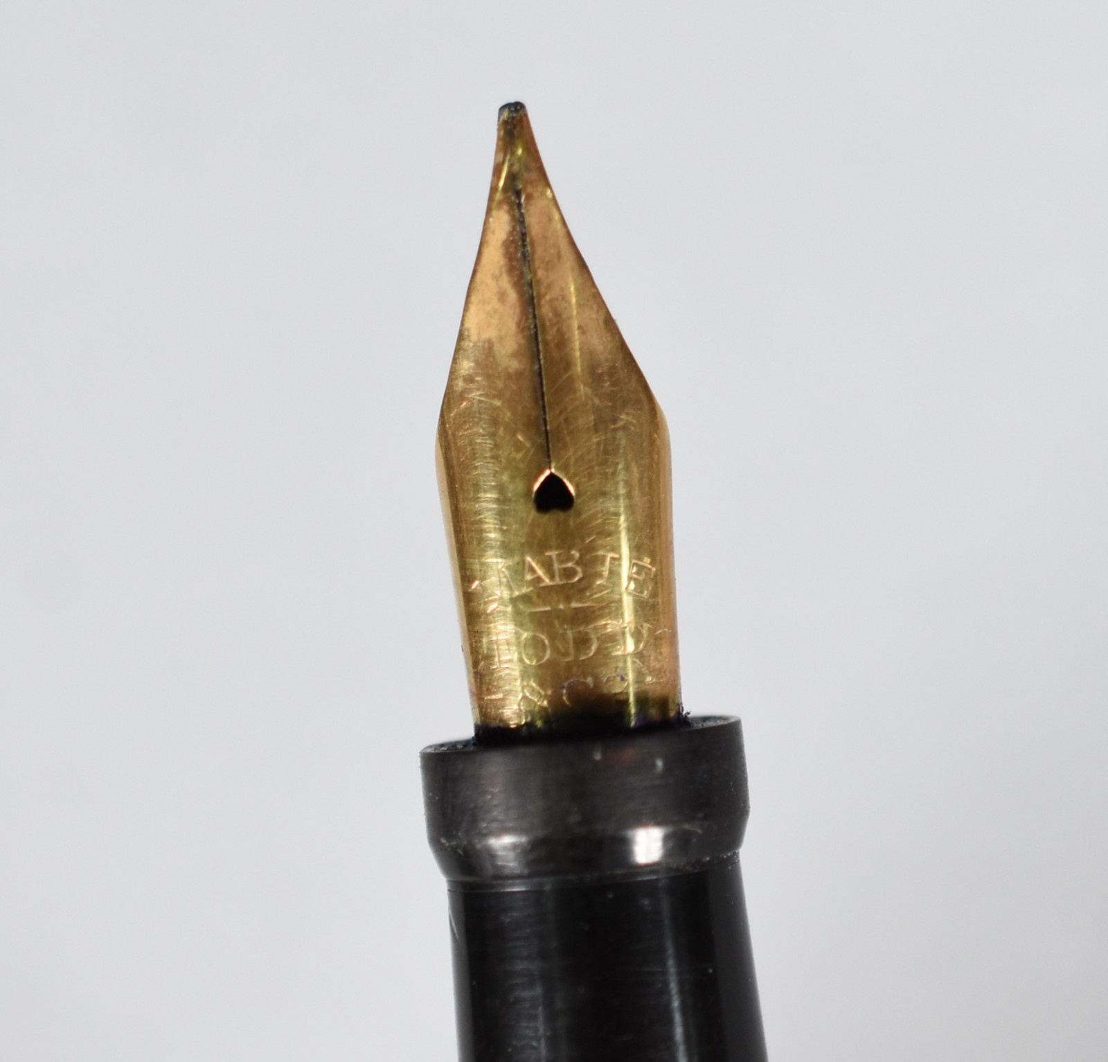 Mini caneta tinteiro. Peso total: 13.5 (Por motivos de seguranças as... - foto 3 de 3