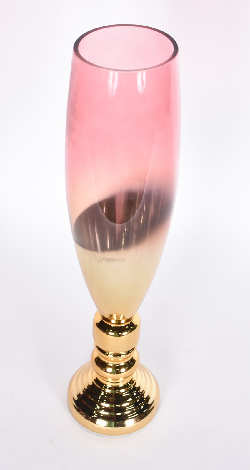 Vaso feitio taça de vidro na cor lilás e dourado. - foto 2 de 3