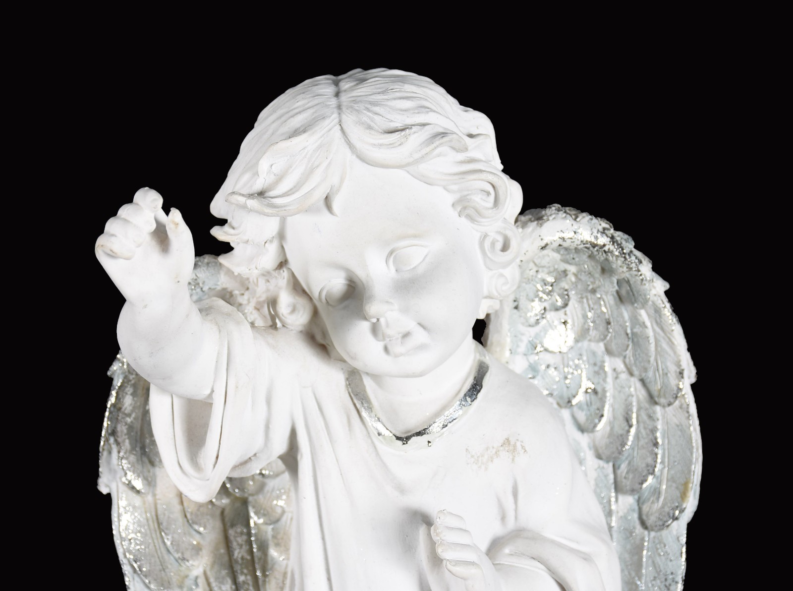 Escultura de estuque representando anjo. - foto 2 de 5