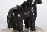 Botero (1932), Cavalo - Escultura de bronze com base de mármore representando cavalo, reprodução autorizada, assinada.