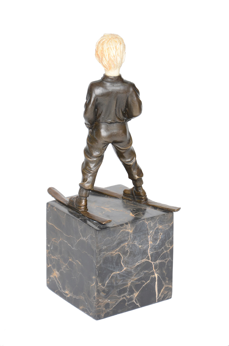 Escultura de bronze com rosto de marfim representando "Menino... - foto 2 de 2