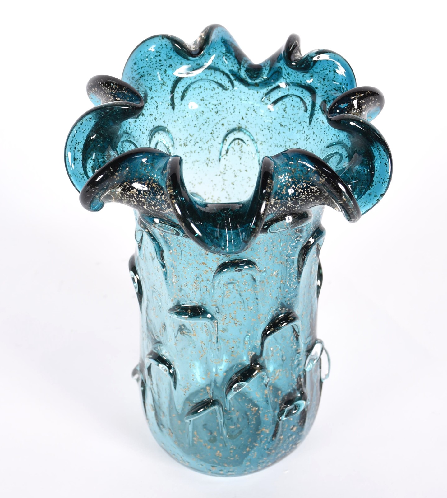 Vaso de vidro decorativo na cor azul com pó de ouro. - foto 1 de 3