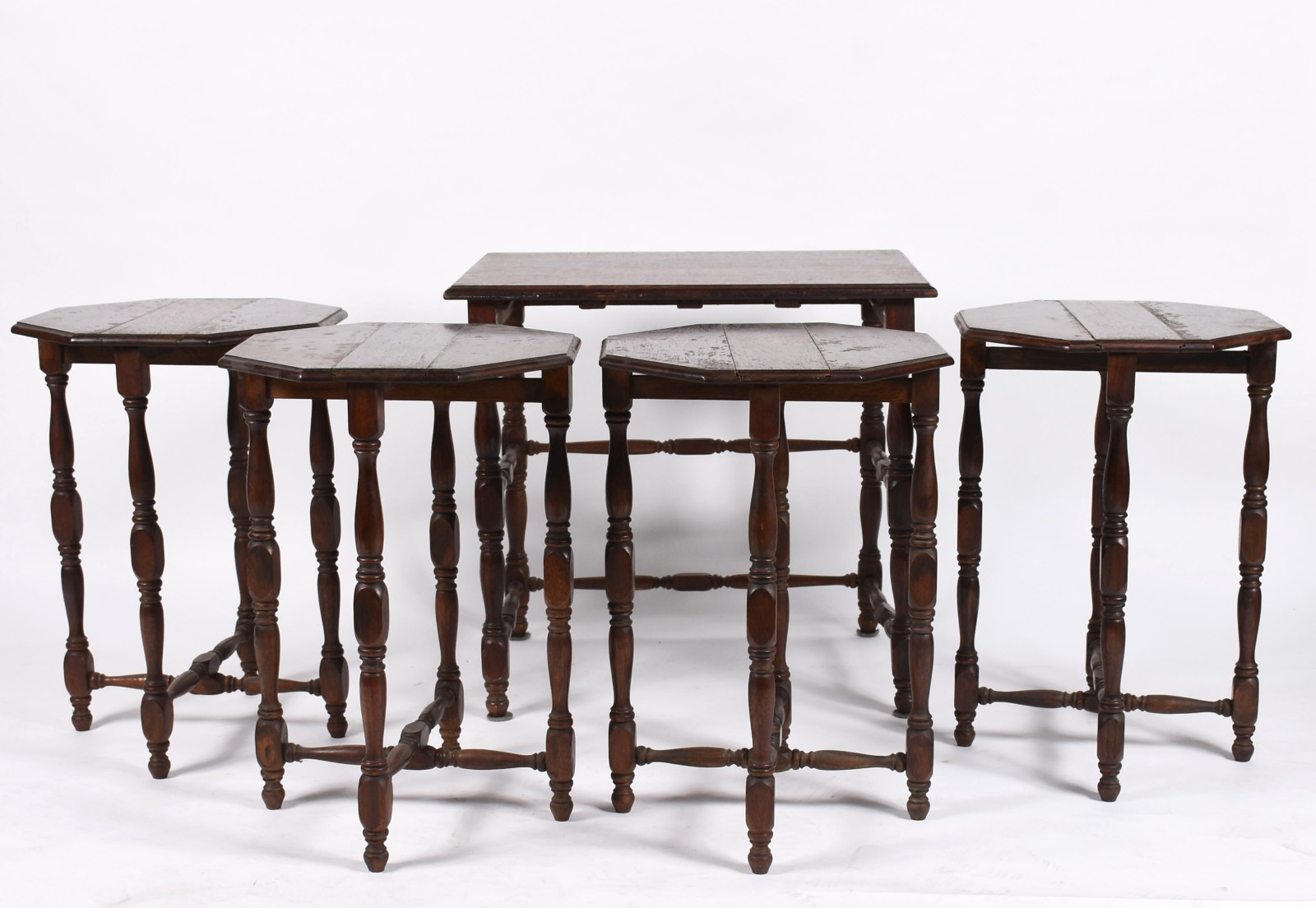 Mesa ninho de madeira nobre com 4 mesas de encaixar (tampo com... - foto 5 de 6