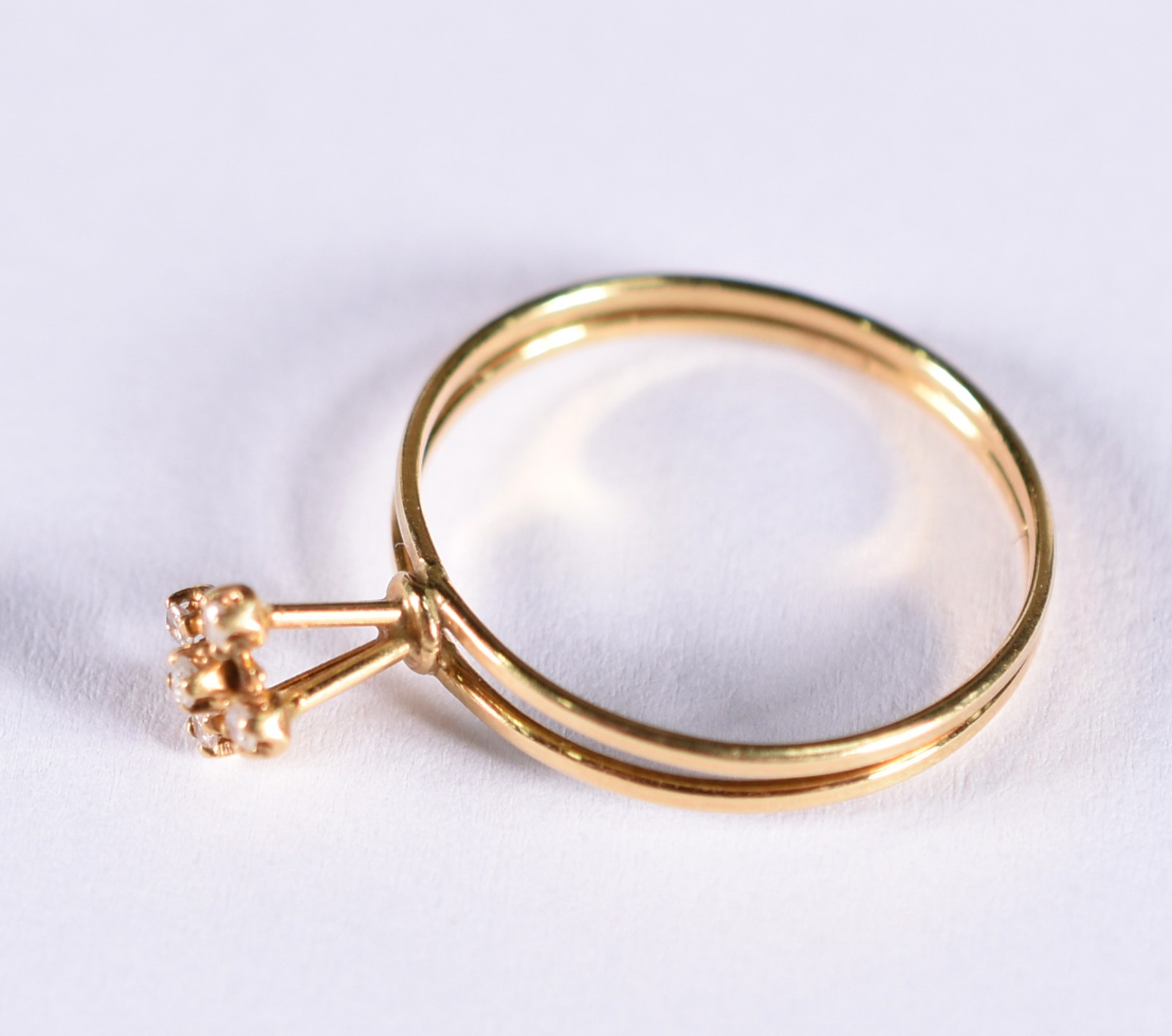 Anel de ouro 18 k feitio chuveiro com 5 mini brilhantes, aro 15 (Por... - foto 2 de 4