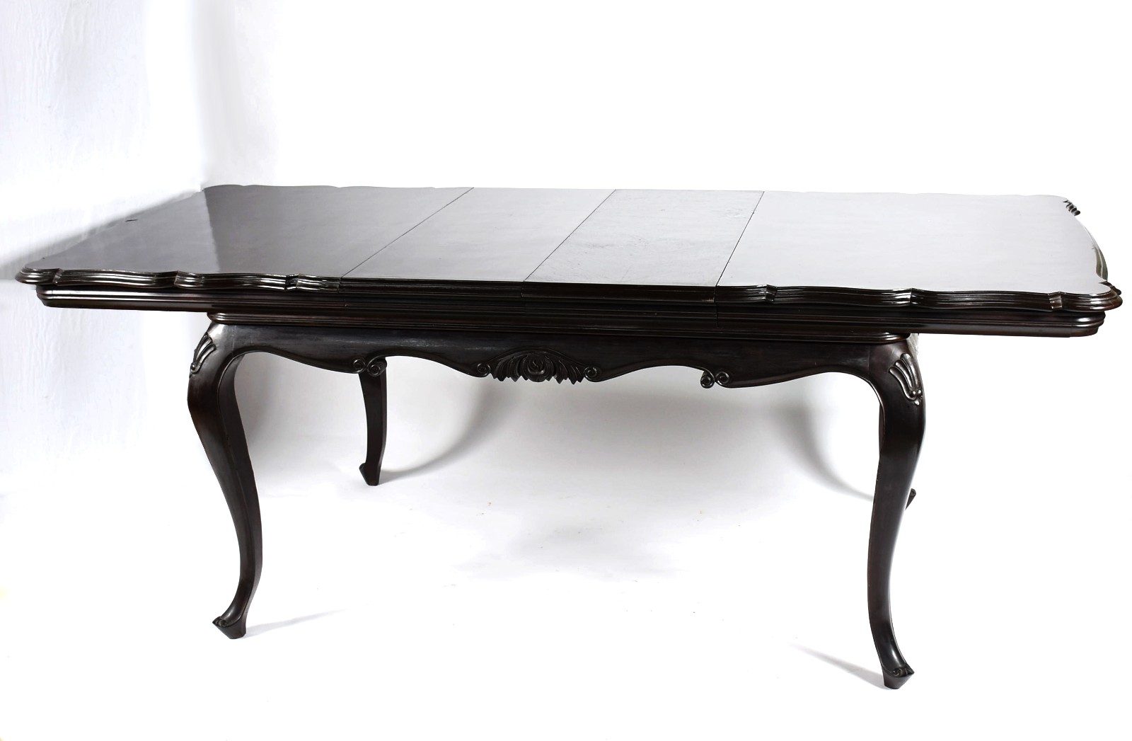 Conjunto de mesa de jantar de madeira nobre com 2 tábuas extensoras... - foto 2 de 10