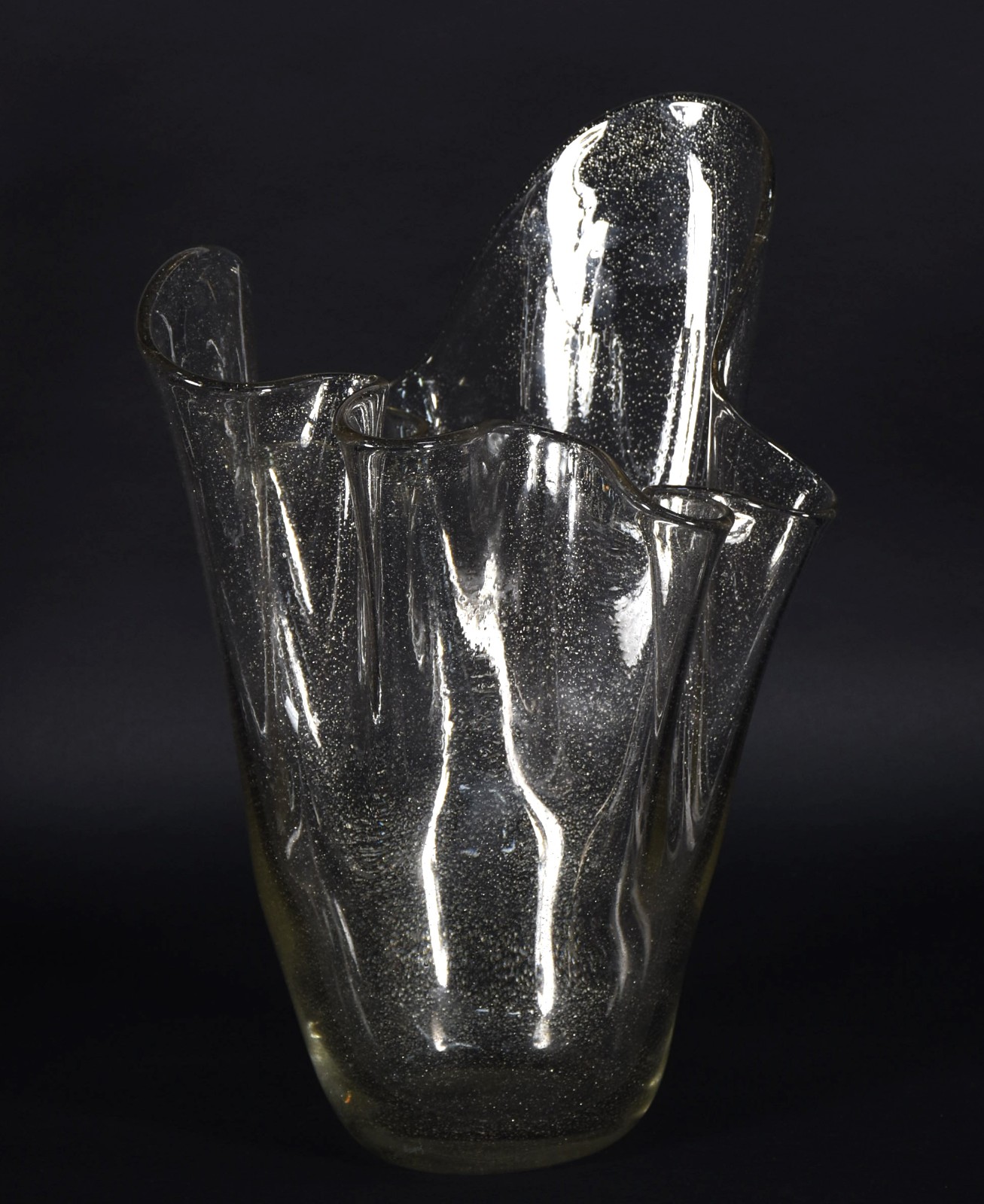 Vaso de vidro decorativo feitio "babado". - foto 1 de 5