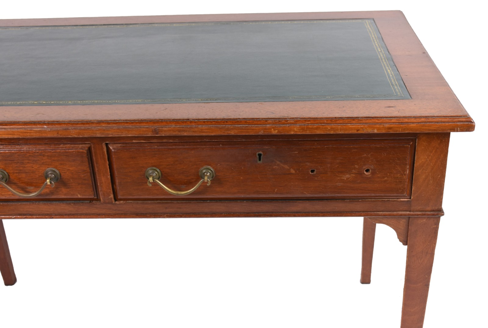 Mesa de escritório de madeira nobre, tampo de couro,duas gavetas... - foto 4 de 6