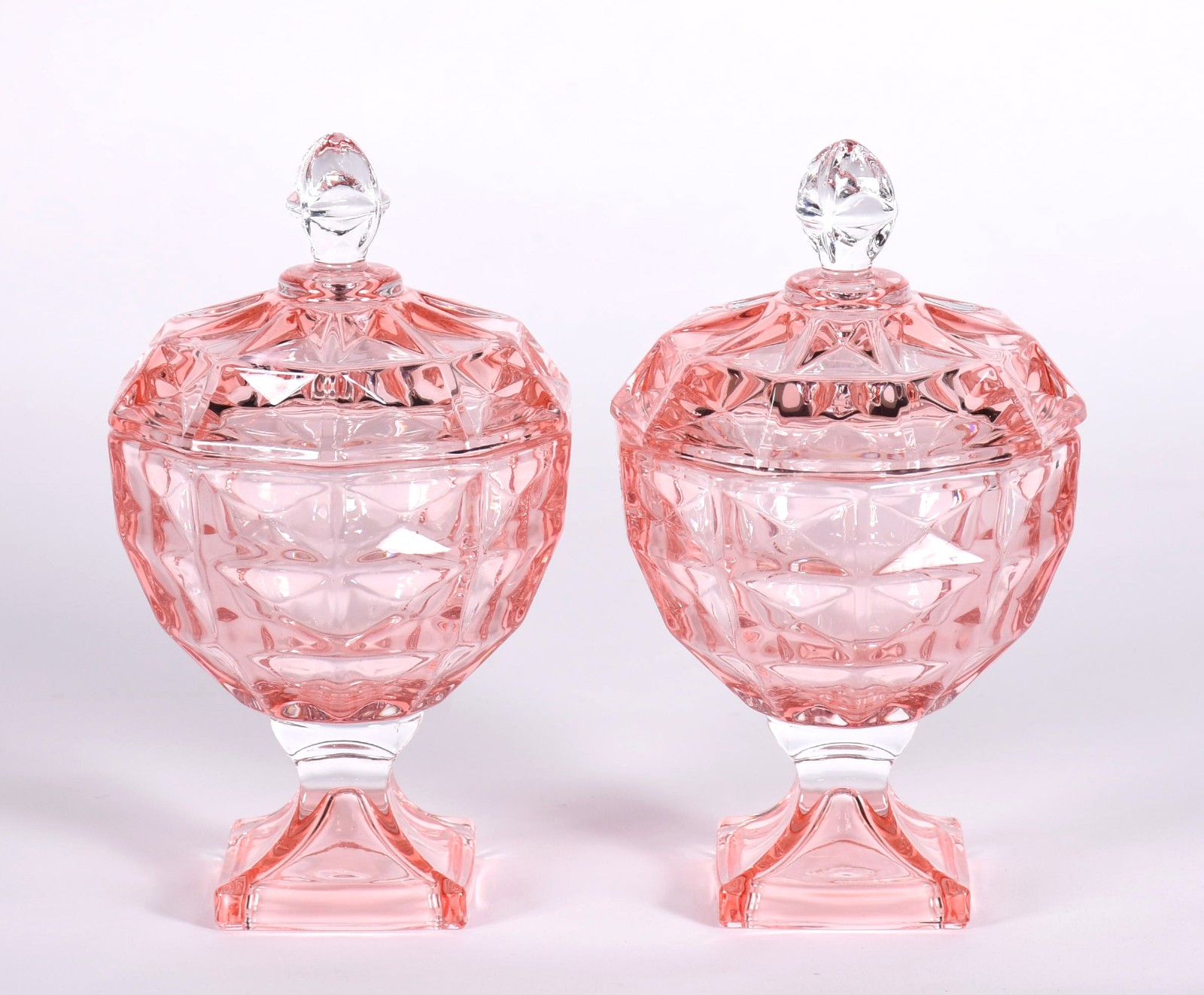 Par de compoteiras em demi cristal lapidado na cor rosa. - foto 1 de 3
