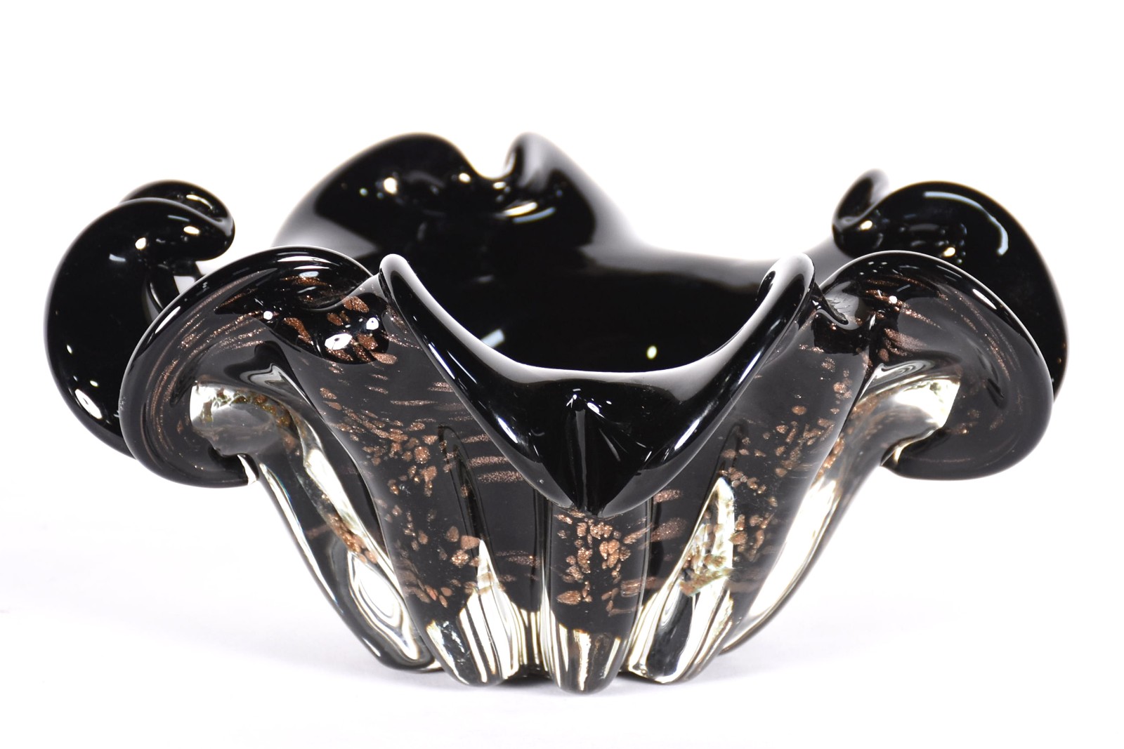Bowl de vidro decorativo na cor preta com pó de ouro, borda feitio... - foto 1 de 4