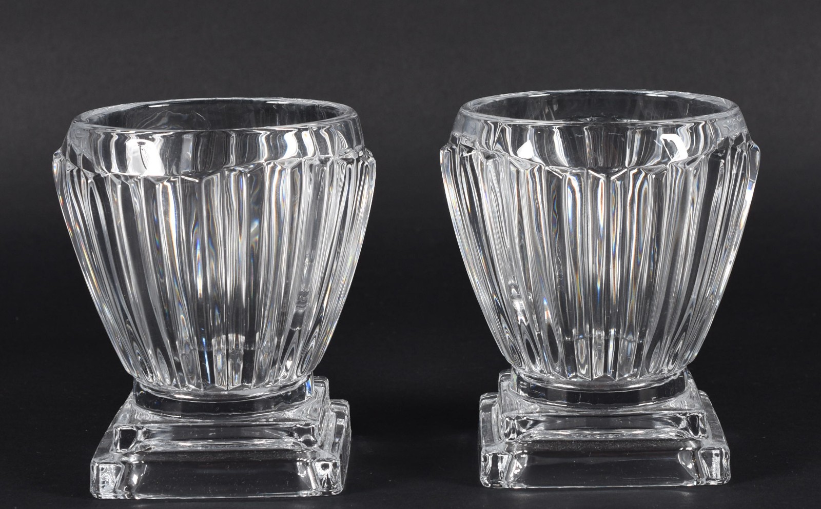 Par de vasos em demi cristal lapidado. - foto 1 de 3