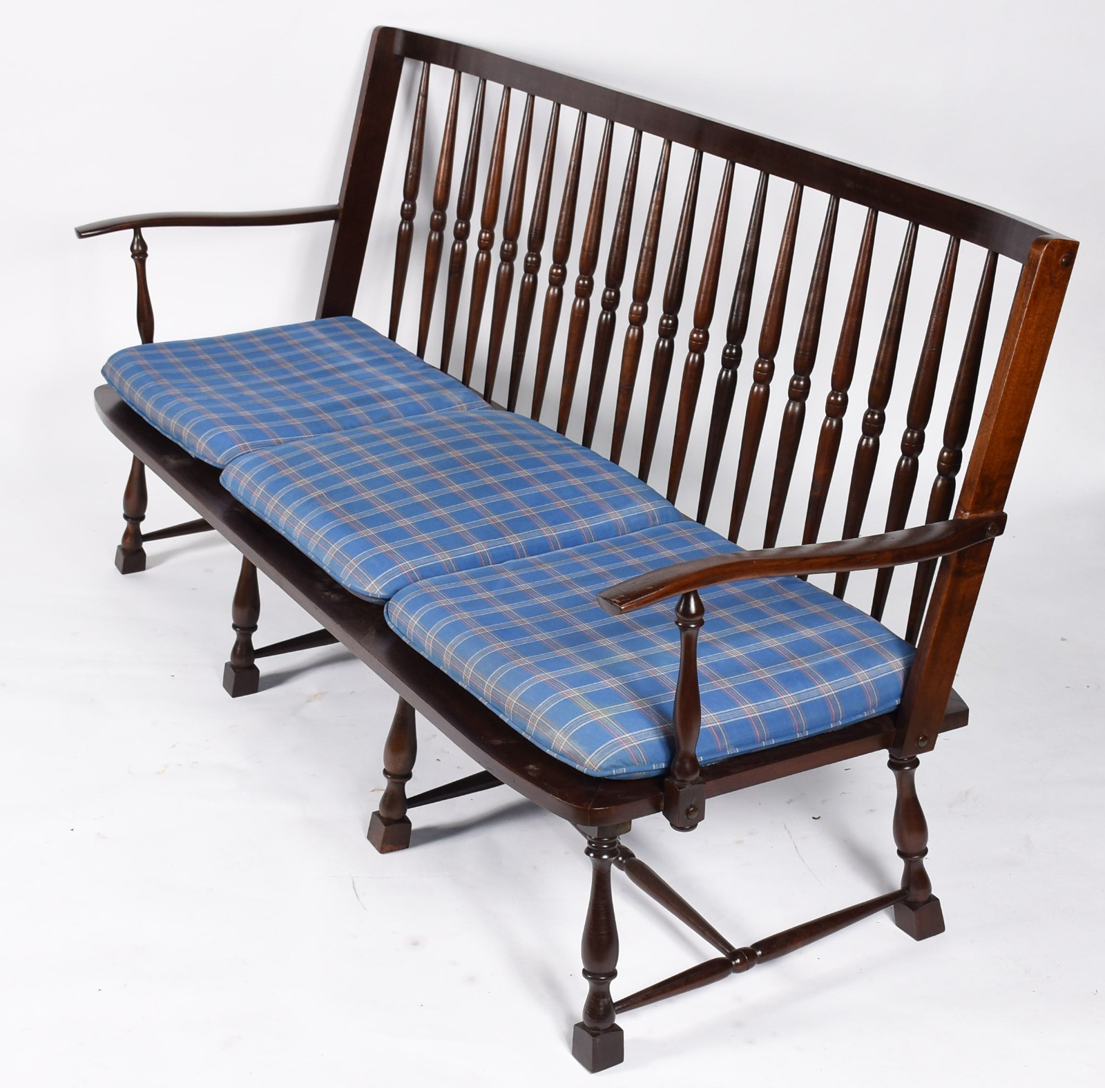 Conjunto de sofá para 3 lugares e par de poltronas de madeira com... - foto 5 de 7