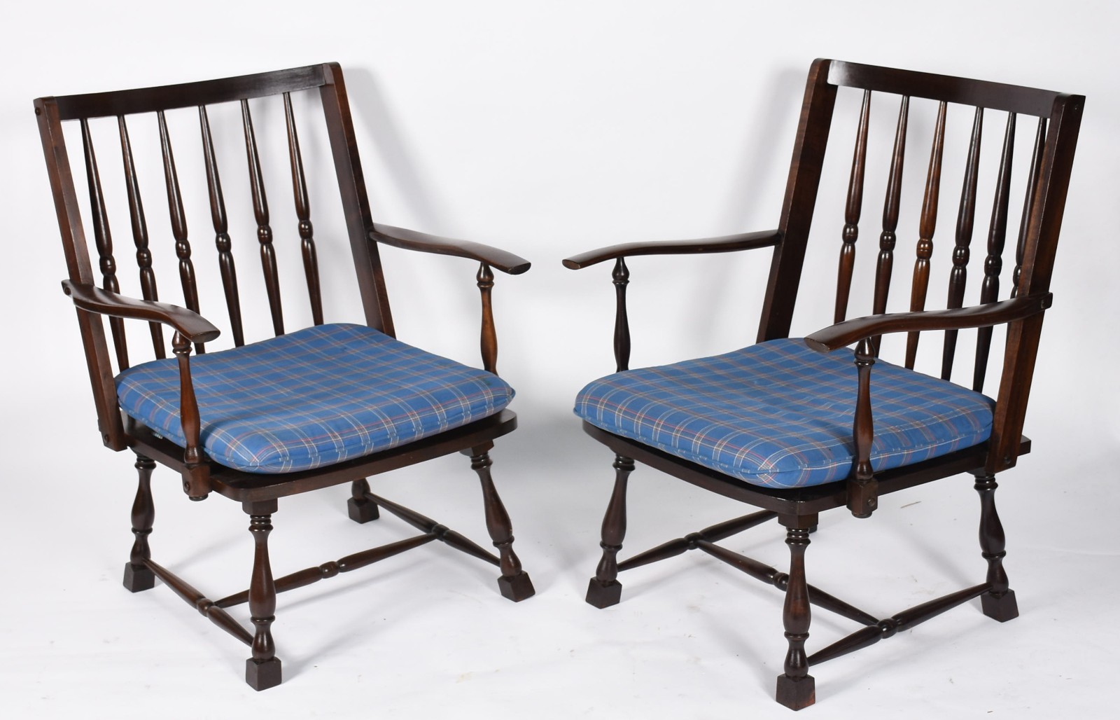Conjunto de sofá para 3 lugares e par de poltronas de madeira com... - foto 6 de 7
