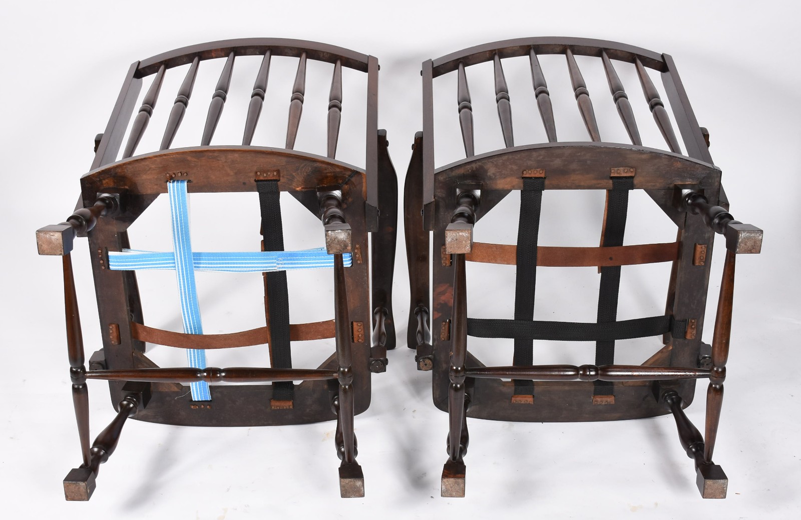 Conjunto de sofá para 3 lugares e par de poltronas de madeira com... - foto 7 de 7