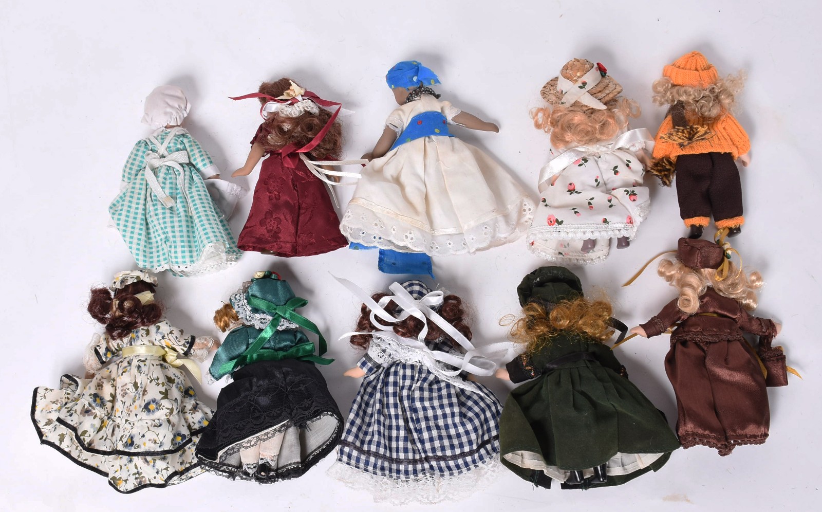 Dez bonecas de porcelana articuladas. - foto 4 de 4