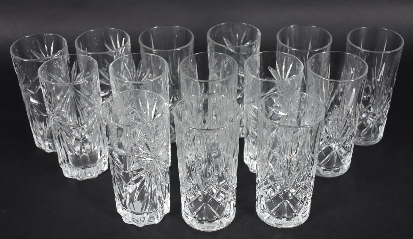 Quatorze copos longos de cristal italiano lapidado. - foto 1 de 3