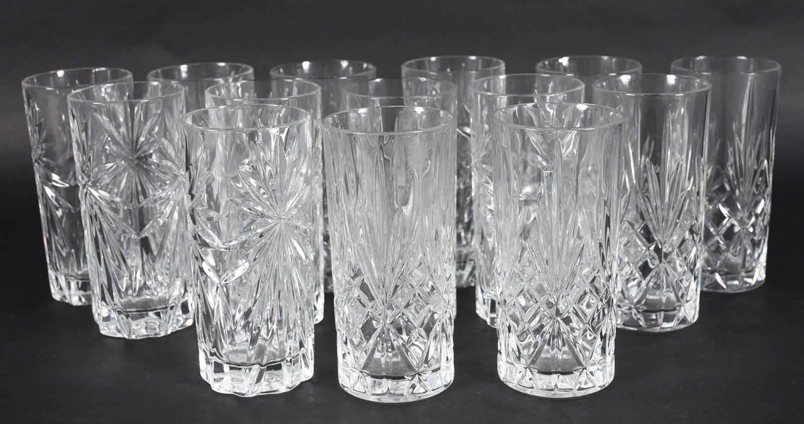 Quatorze copos longos de cristal italiano lapidado. - foto 2 de 3