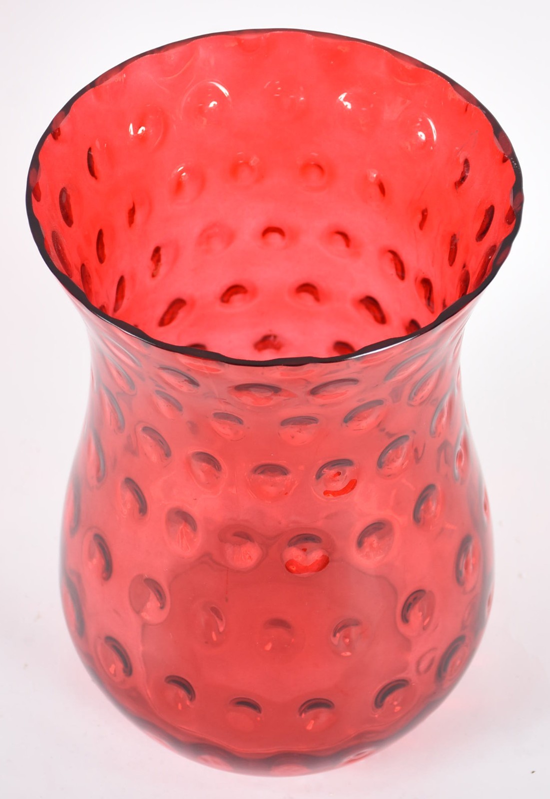 Vaso decorativo de vidro vermelho transparente. - foto 3 de 3