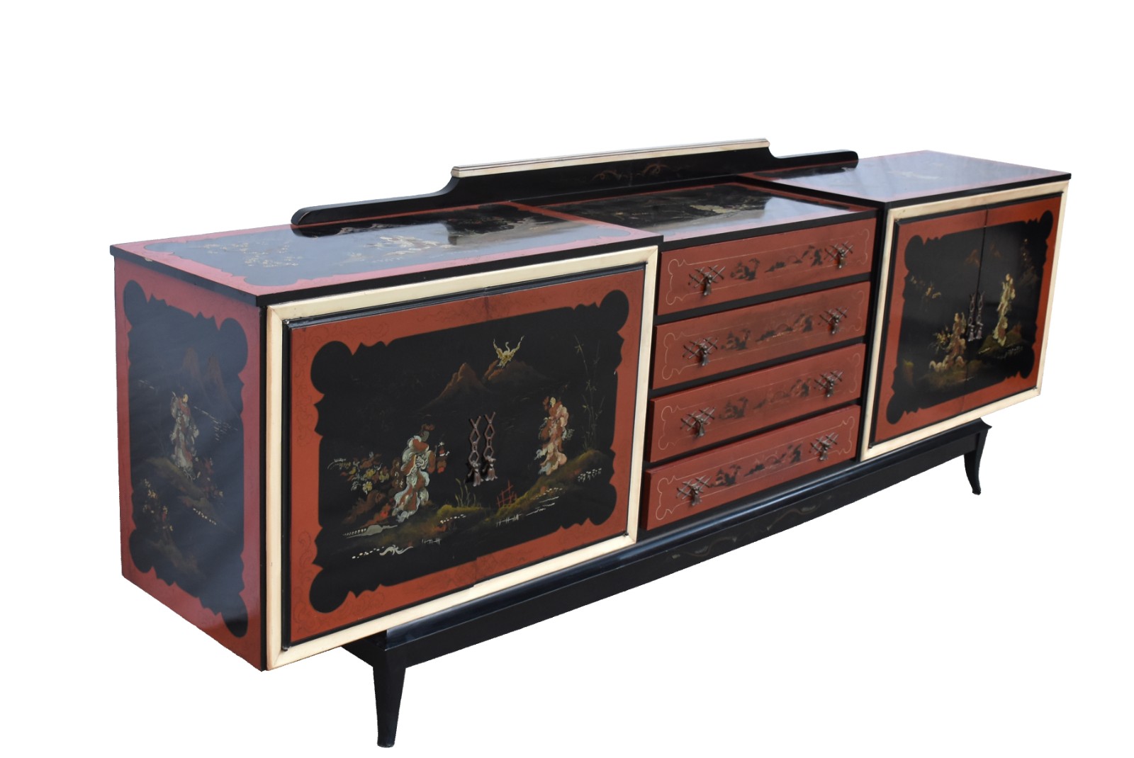 Buffet de madeira nobre decorado em chinoiserie com 4 gavetas... - foto 1 de 6
