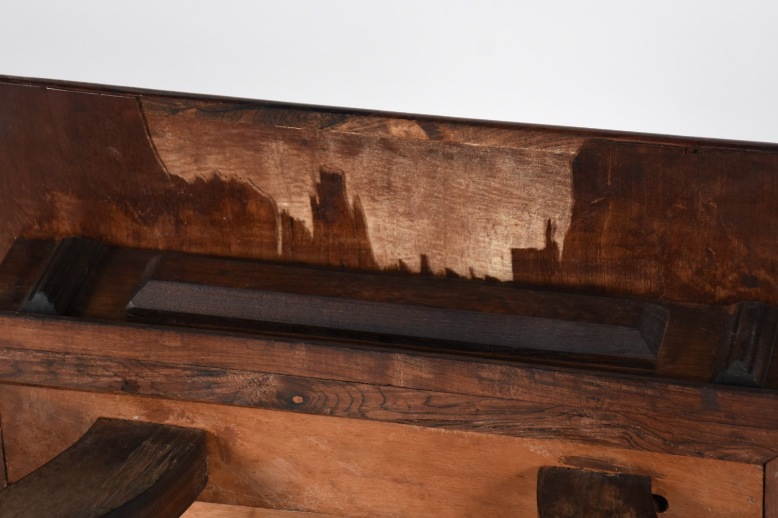 Mesa para escritório de madeira nobre com 2 gavetas, pernas na forma... - foto 5 de 6