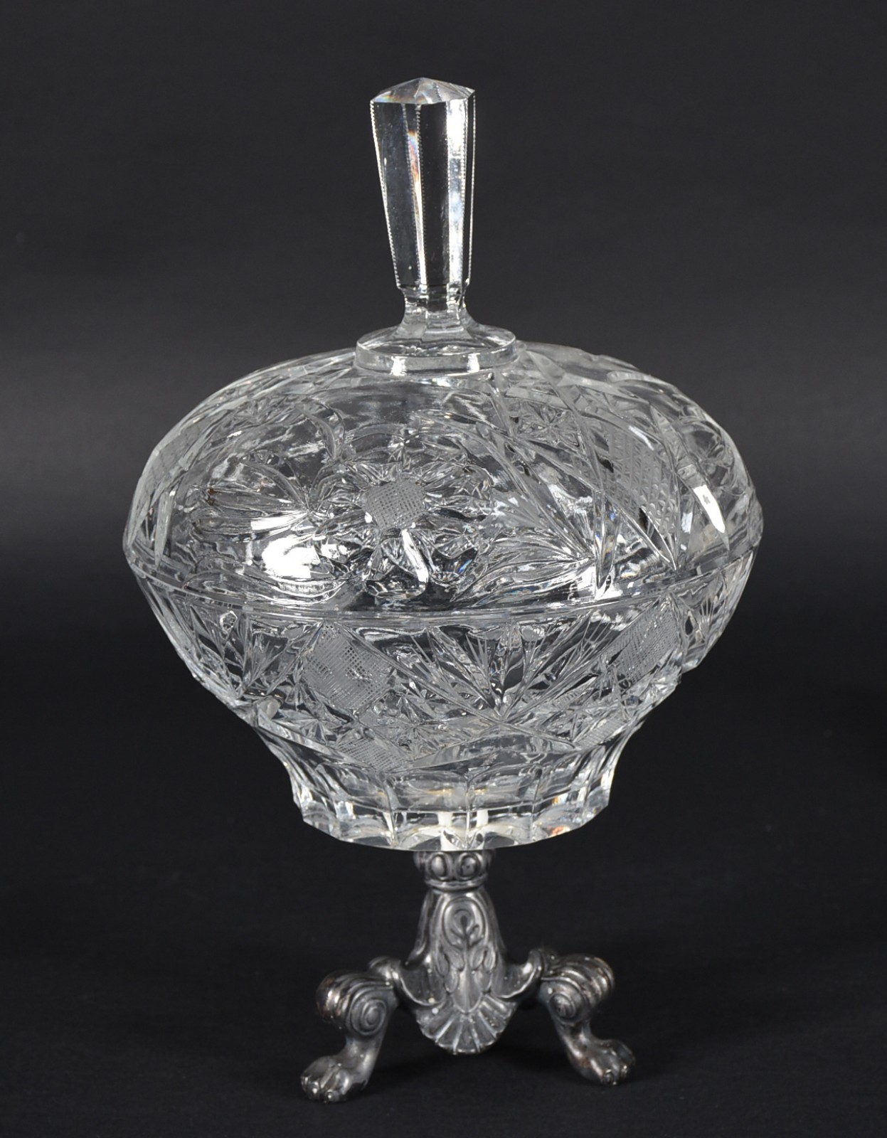 Compoteira de cristal lapidado com base de metal. - foto 1 de 4