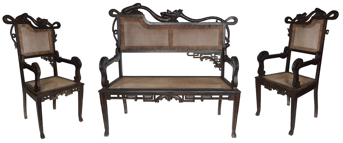 Conjunto ART NOUVEAU de sofá para 2 lugares, par de cadeiras com...