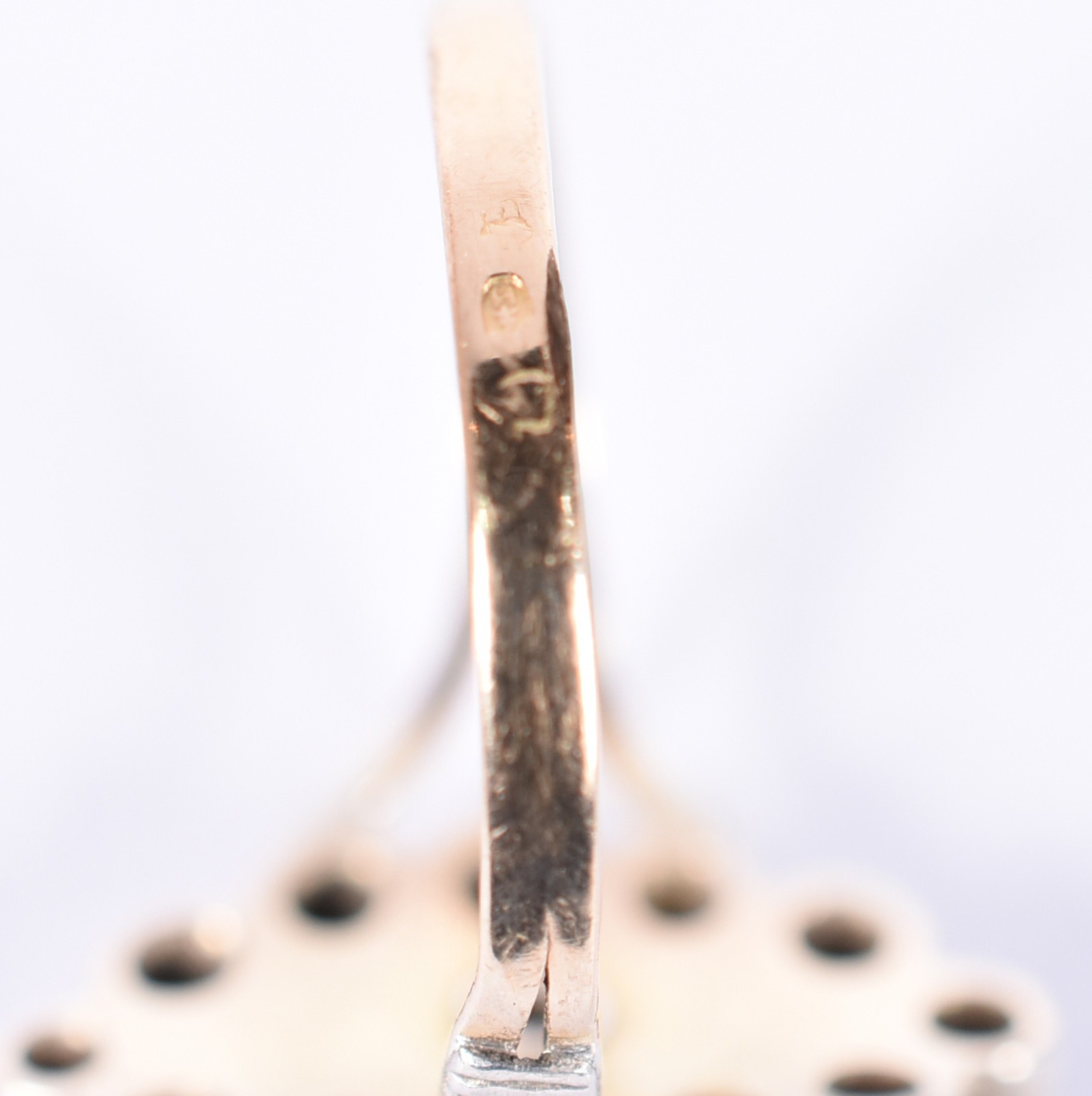 Anel de ouro e prata com mini brilhantes, aro 17 (Por motivos de... - foto 4 de 5
