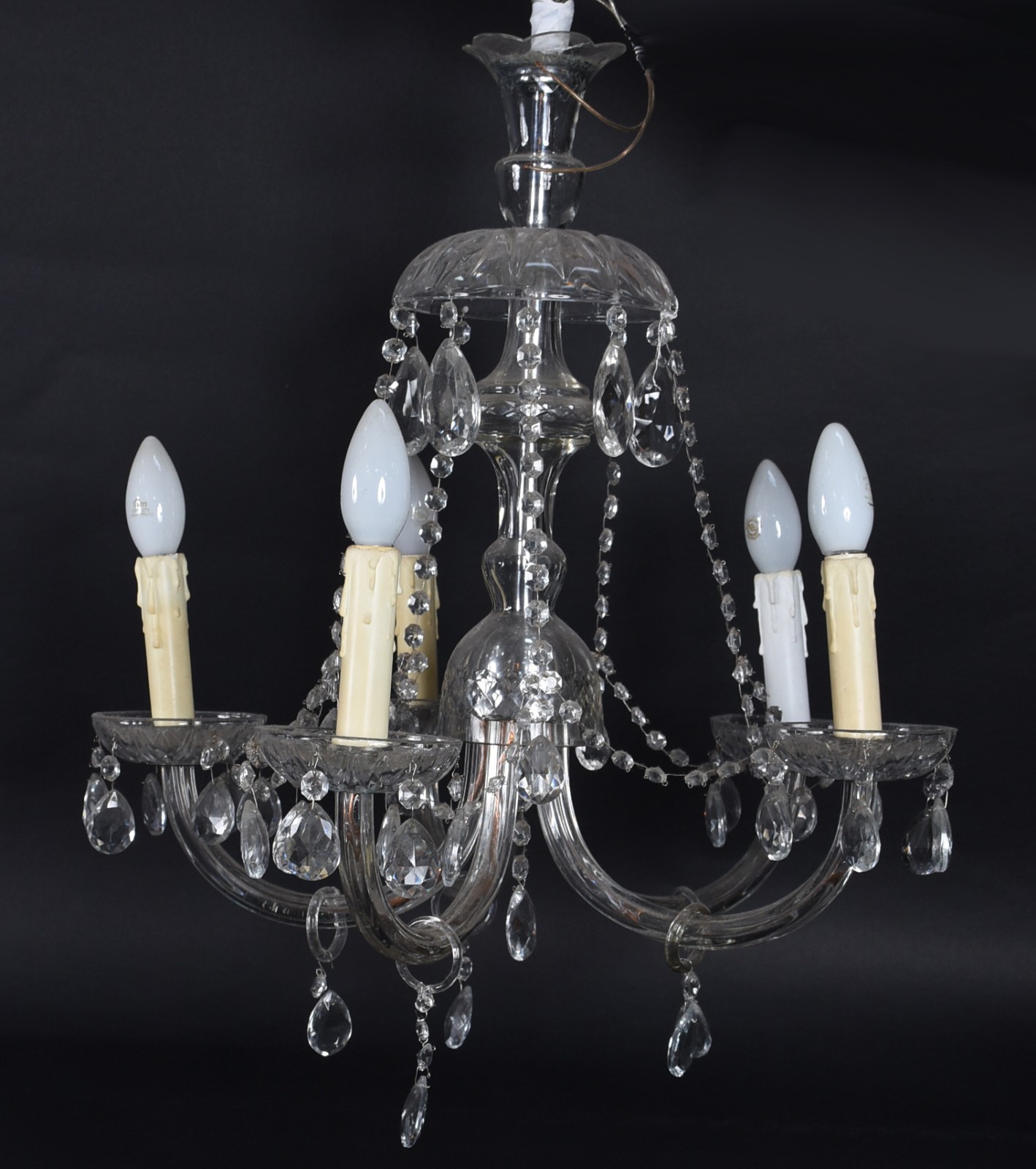 Lustre de cristal para 5 luzes, pingentes lapidados. - foto 1 de 2