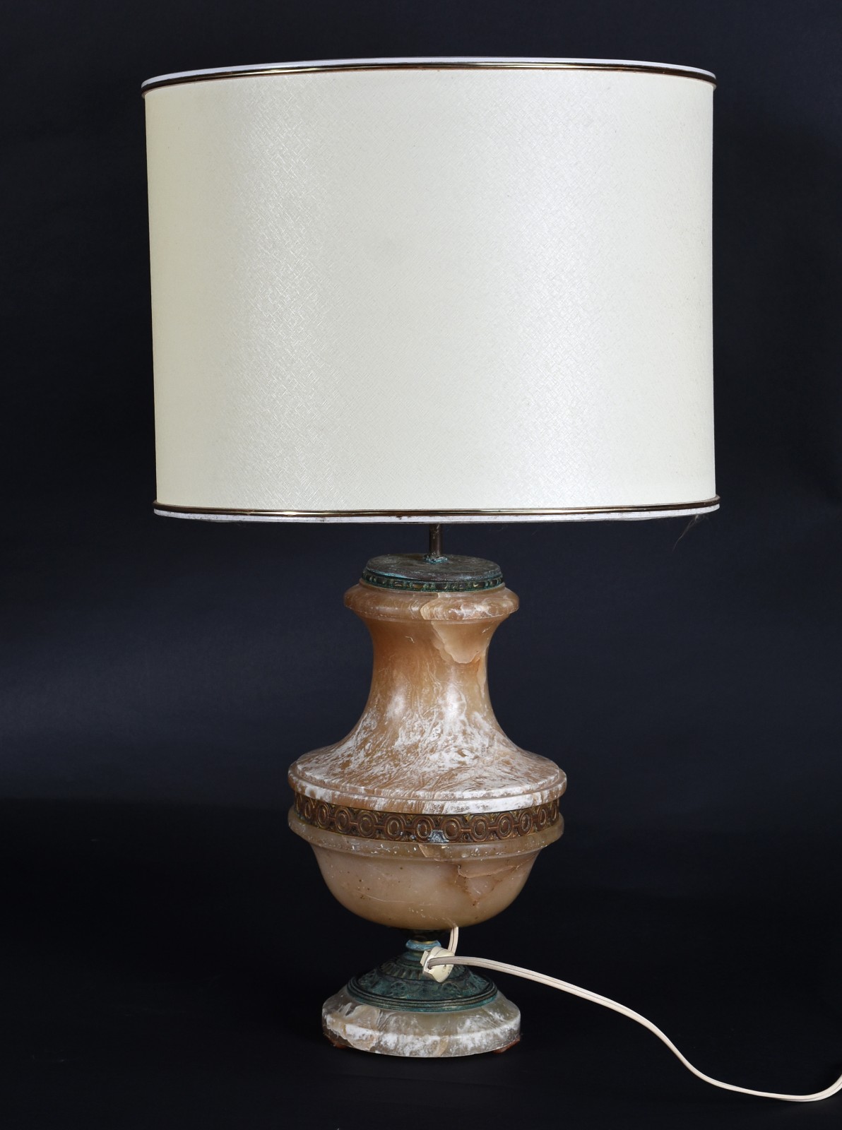 Abatjour de alabastro. - foto 2 de 3