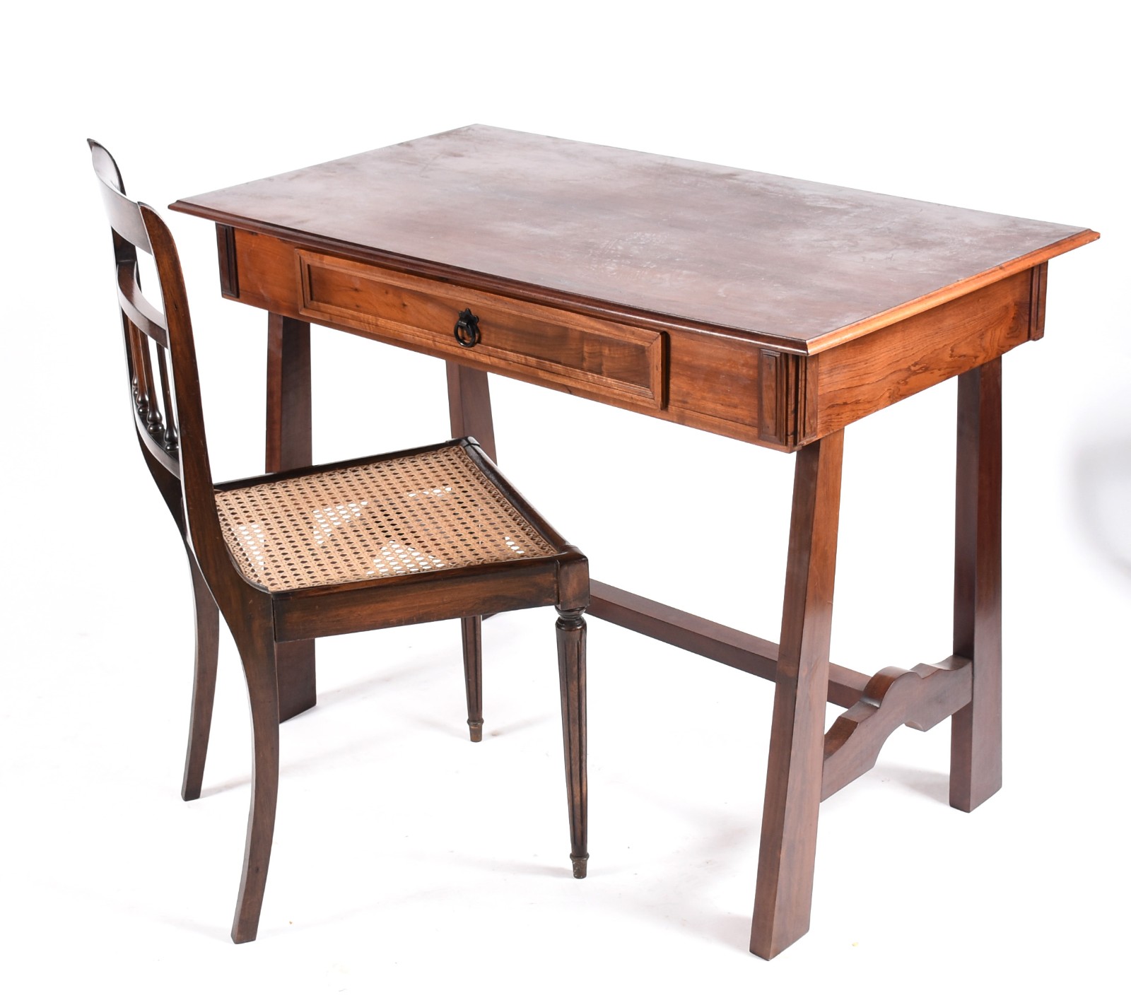Mesa escrivaninha de madeira nobre, tampo retangular com uma gaveta e... - foto 1 de 5