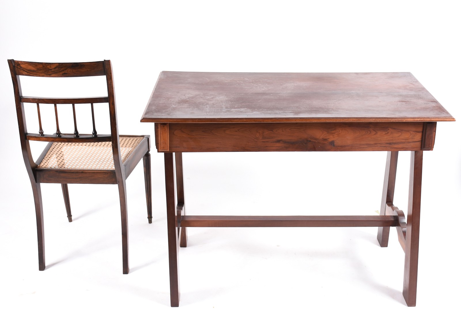 Mesa escrivaninha de madeira nobre, tampo retangular com uma gaveta e... - foto 5 de 5