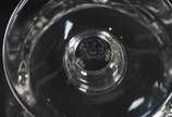 Diversas peças de cristal, sendo 6 copos longos... - Diversas peças de cristal, sendo 6 copos longos para água, 6 cálices para vinho tinto e 5 taças para sobremesa Baccarat (apenas essas 5 taças sã...