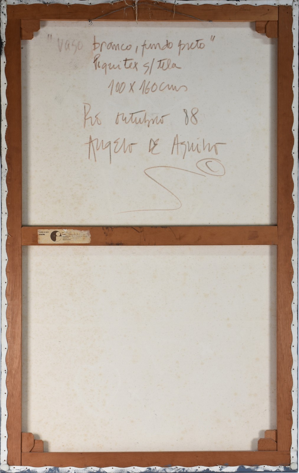 Angelo de Aquino (1945-2007), Vaso branco, fundo preto - foto 2 de 3
