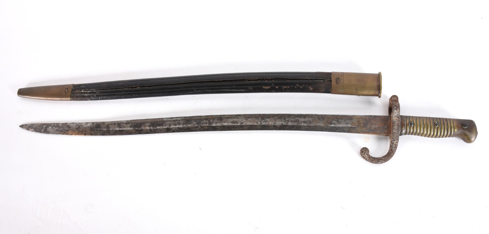 Antiga Baioneta de fuzis, século XIX (metal oxidado). - foto 4 de 4