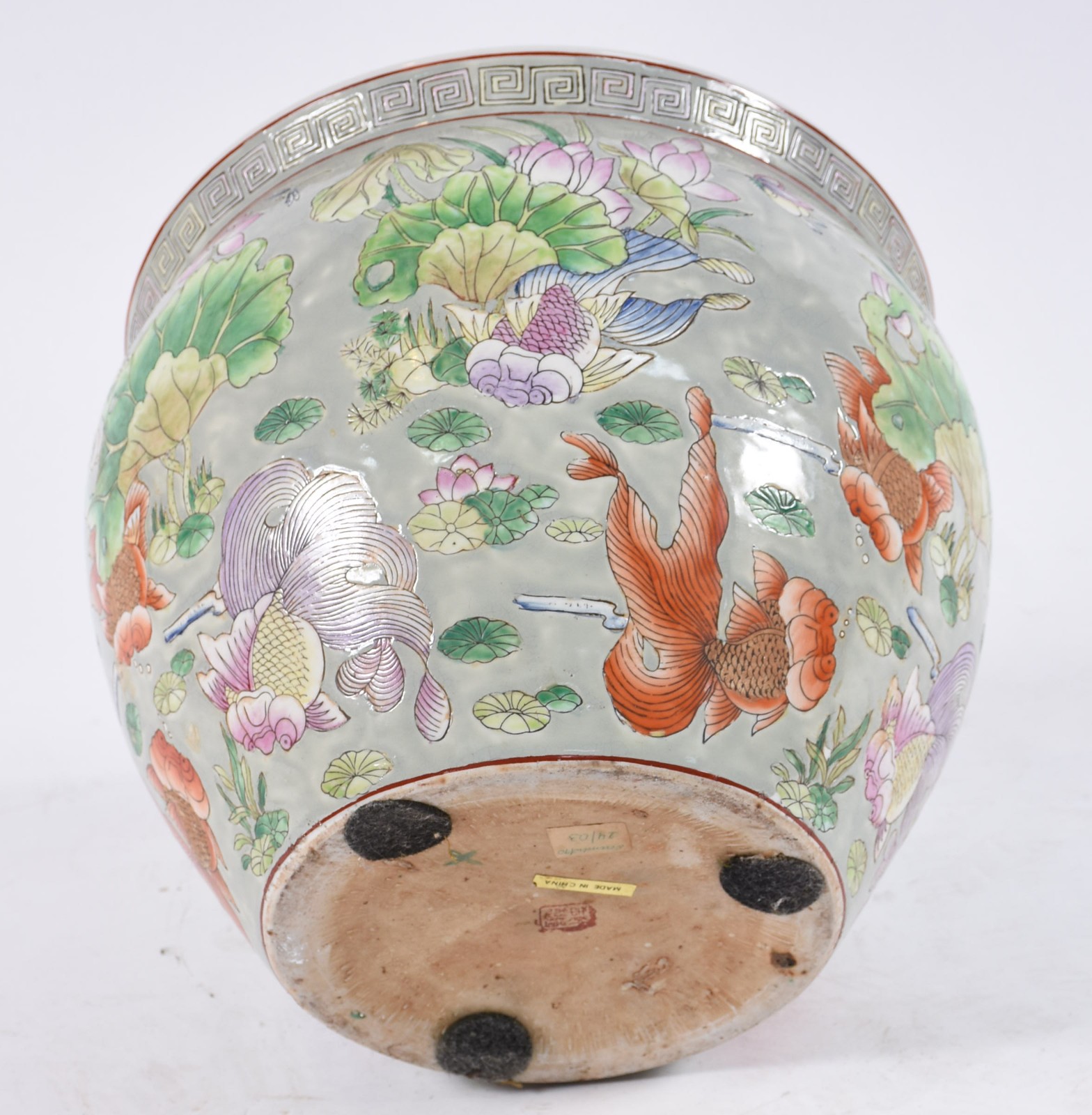 Aquário de porcelana oriental policromada, parte interna com figuras... - foto 5 de 7