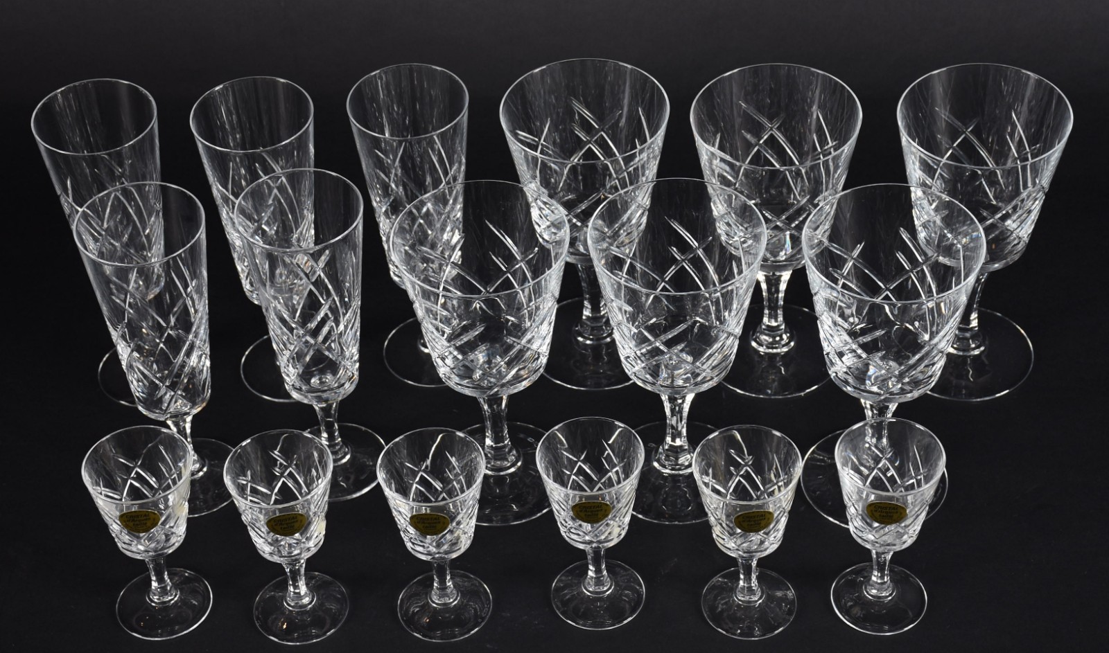 Conjunto de copos de cristal D'Arques composto de: 6 cálices para... - foto 3 de 4