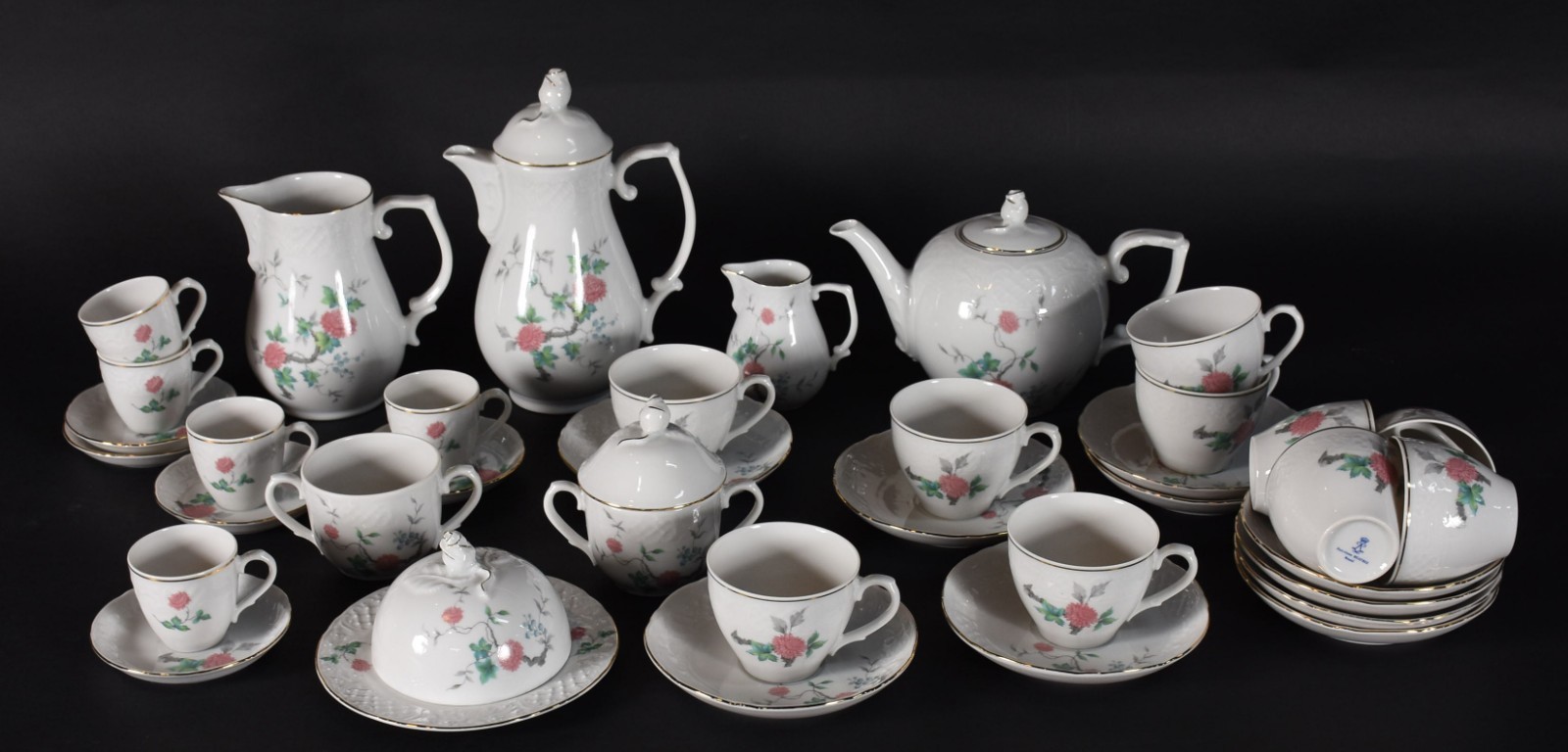 Serviço para chá e café de porcelana nacional Beatriz composto de: 6... - foto 1 de 5
