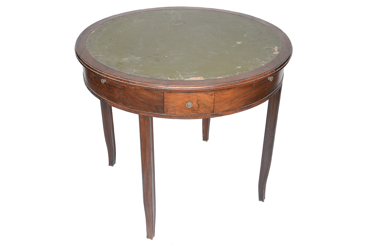 Mesa de jogo redonda de madeira nobre, gavetas e pranchas laterais... - foto 1 de 2