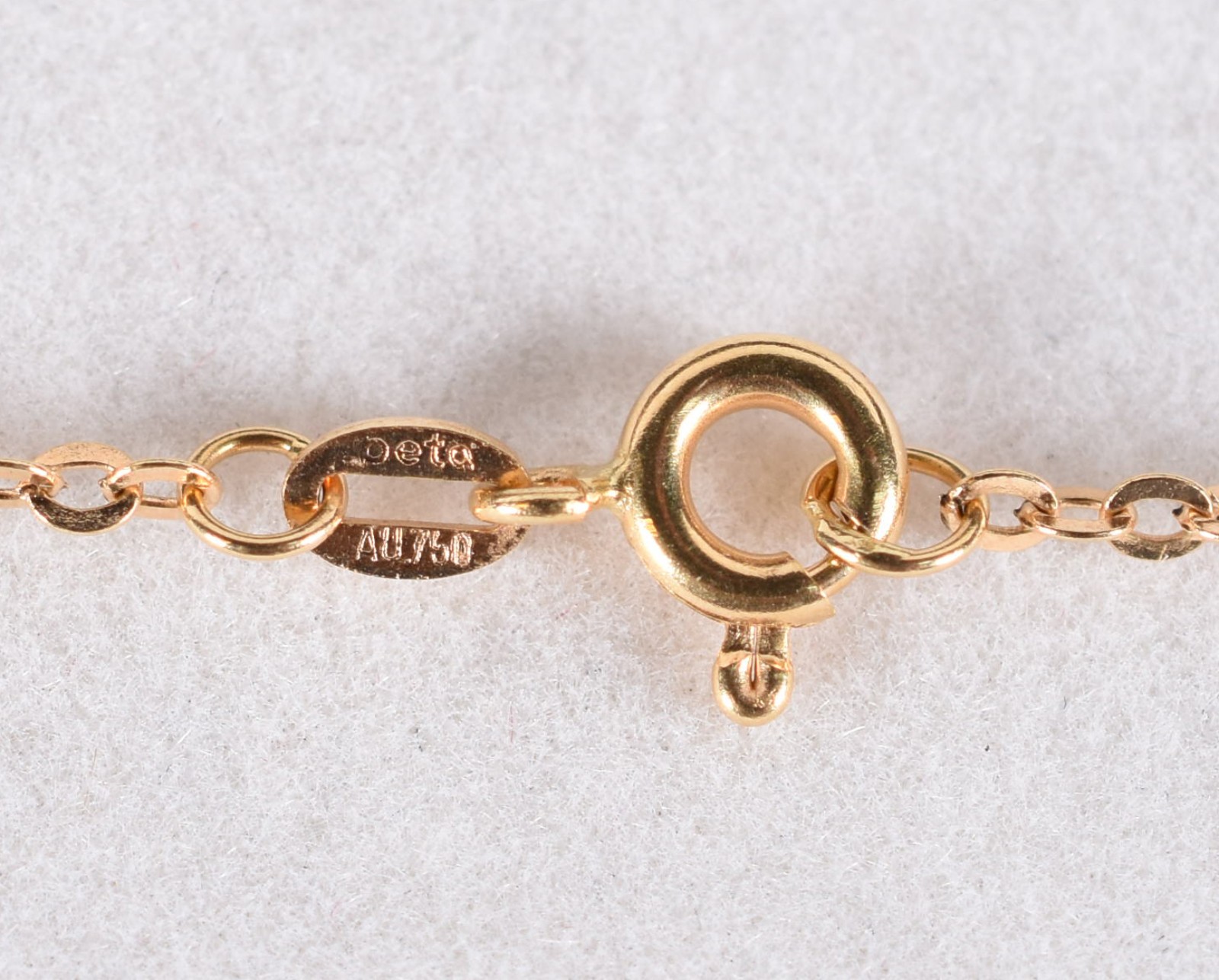 Colar em ouro 18 k com pingente feitio oval com pedra onix, contraste... - foto 4 de 5