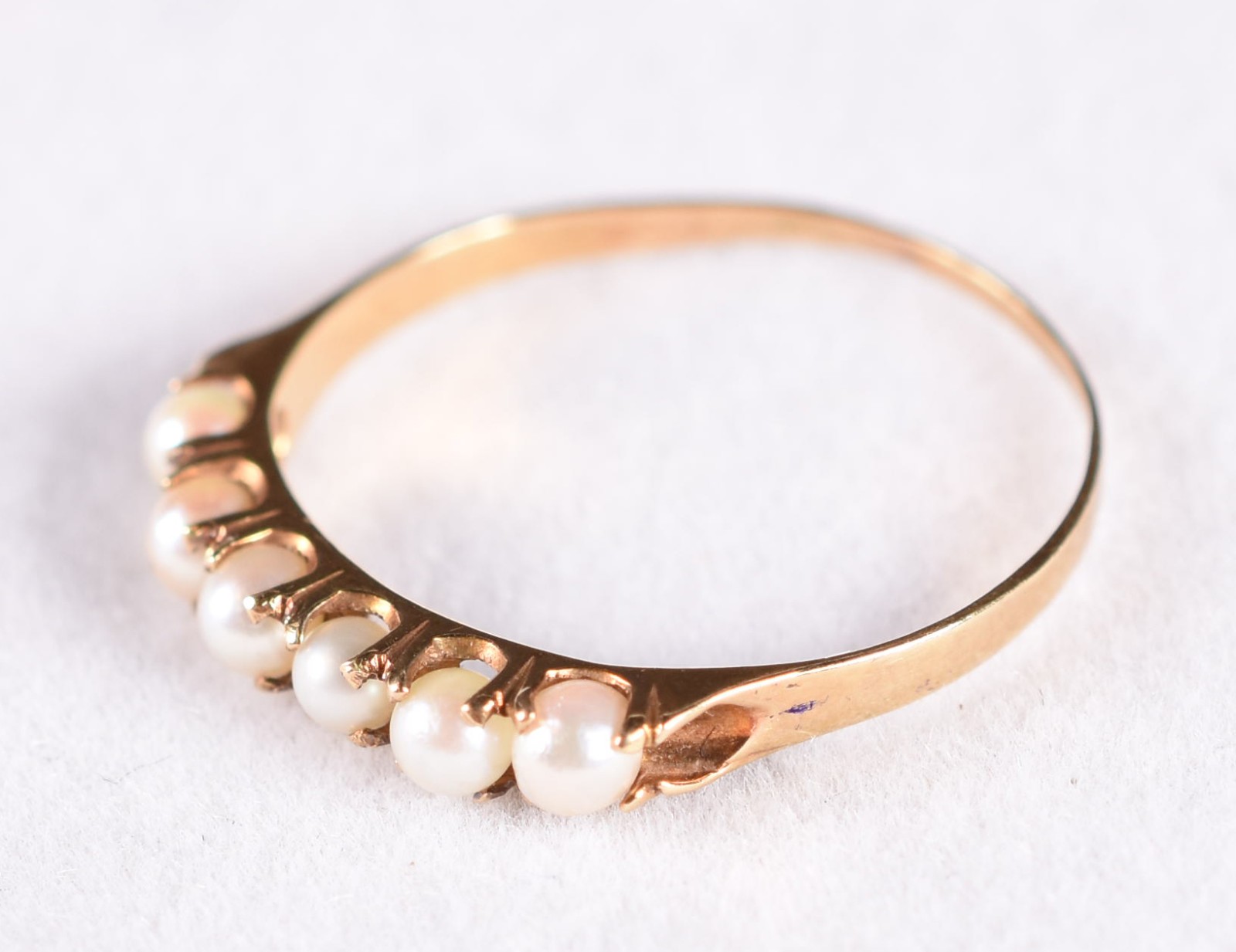 Anel de ouro 18 k, contraste 750 com mini perolas, aro 19 (Por... - foto 2 de 4