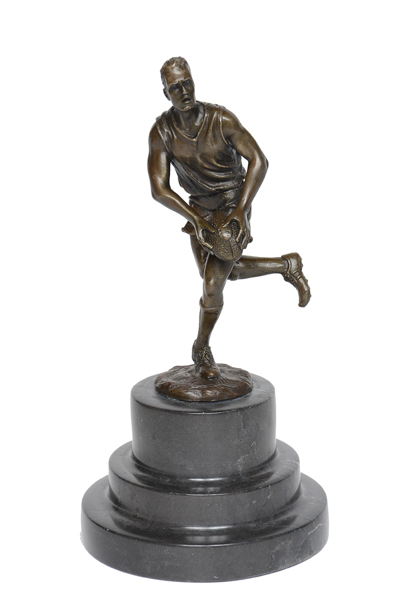 Escultura de petit bronze repres.¨O jogador ", base de mármore... - foto 1 de 3