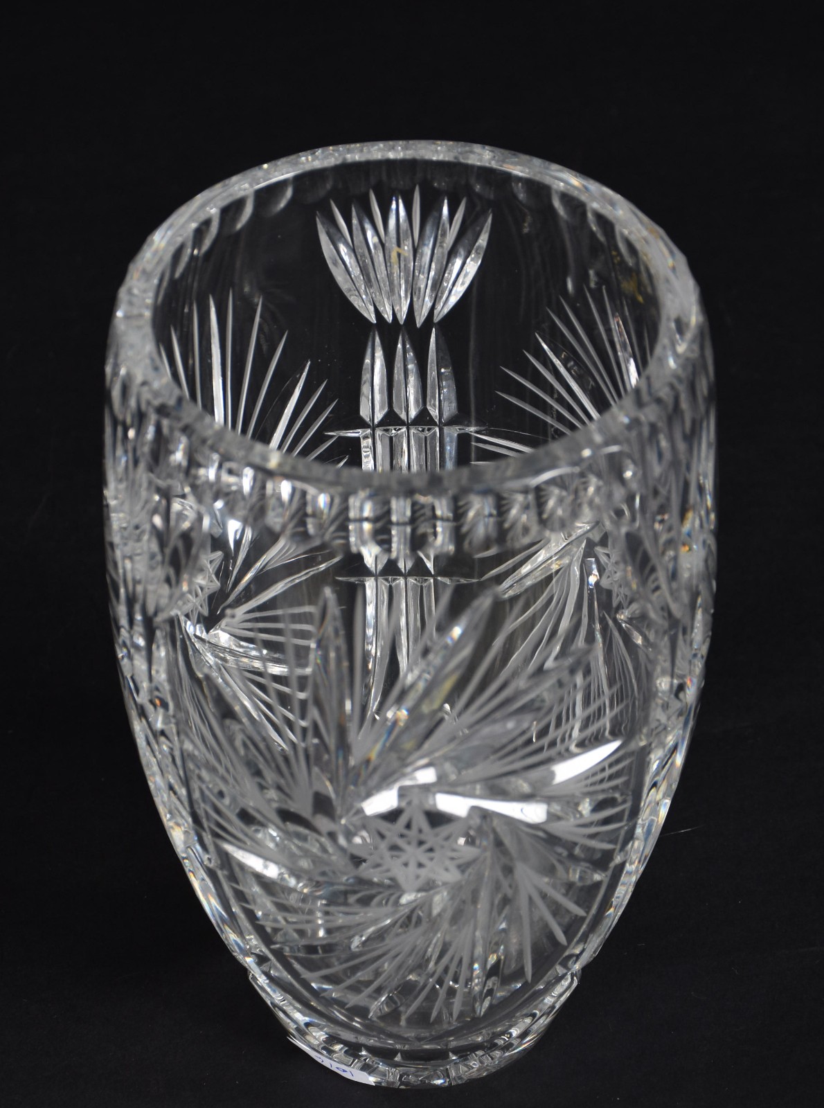 Vaso de cristal tcheco lapidado. - foto 2 de 4
