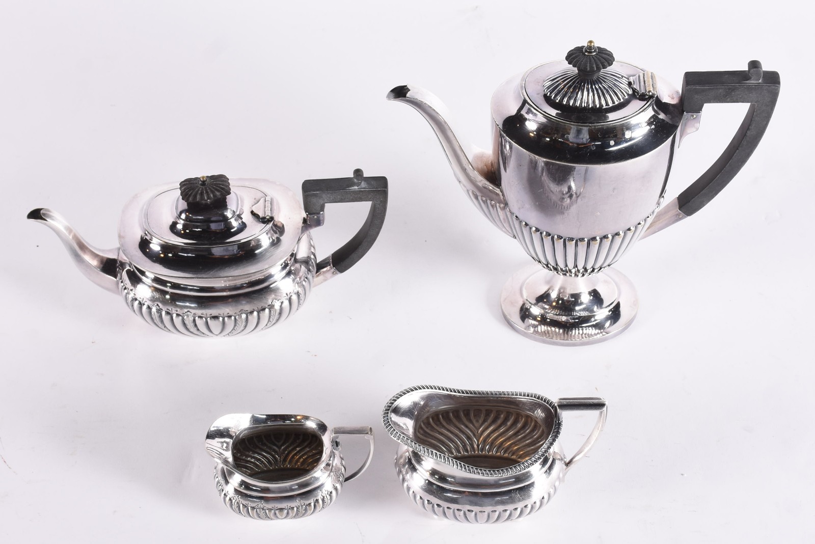 Baixela para chá e café de metal prateado estilo ingles, composto de... - foto 2 de 6