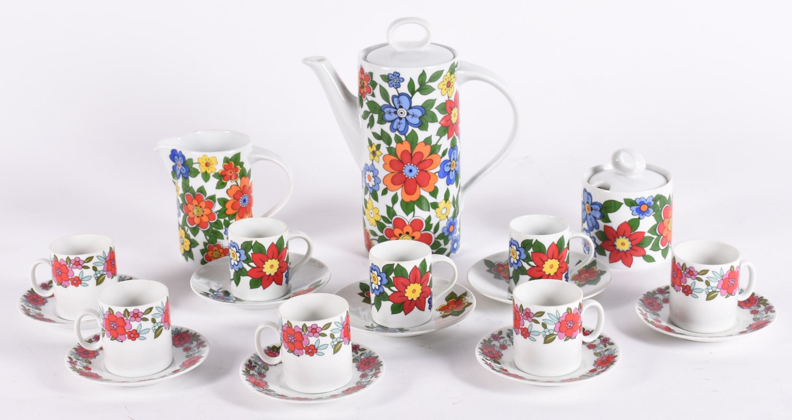 Pequeno serviço de porcelana Schmidt composto de: bule, leiteira... - foto 1 de 5