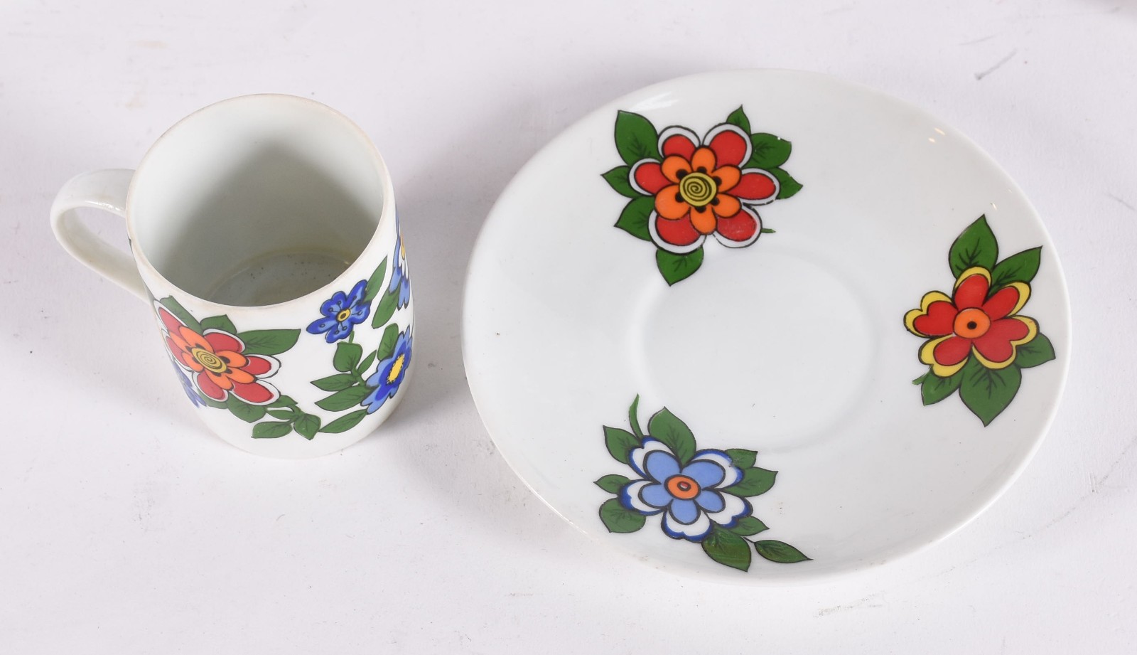 Pequeno serviço de porcelana Schmidt composto de: bule, leiteira... - foto 4 de 5