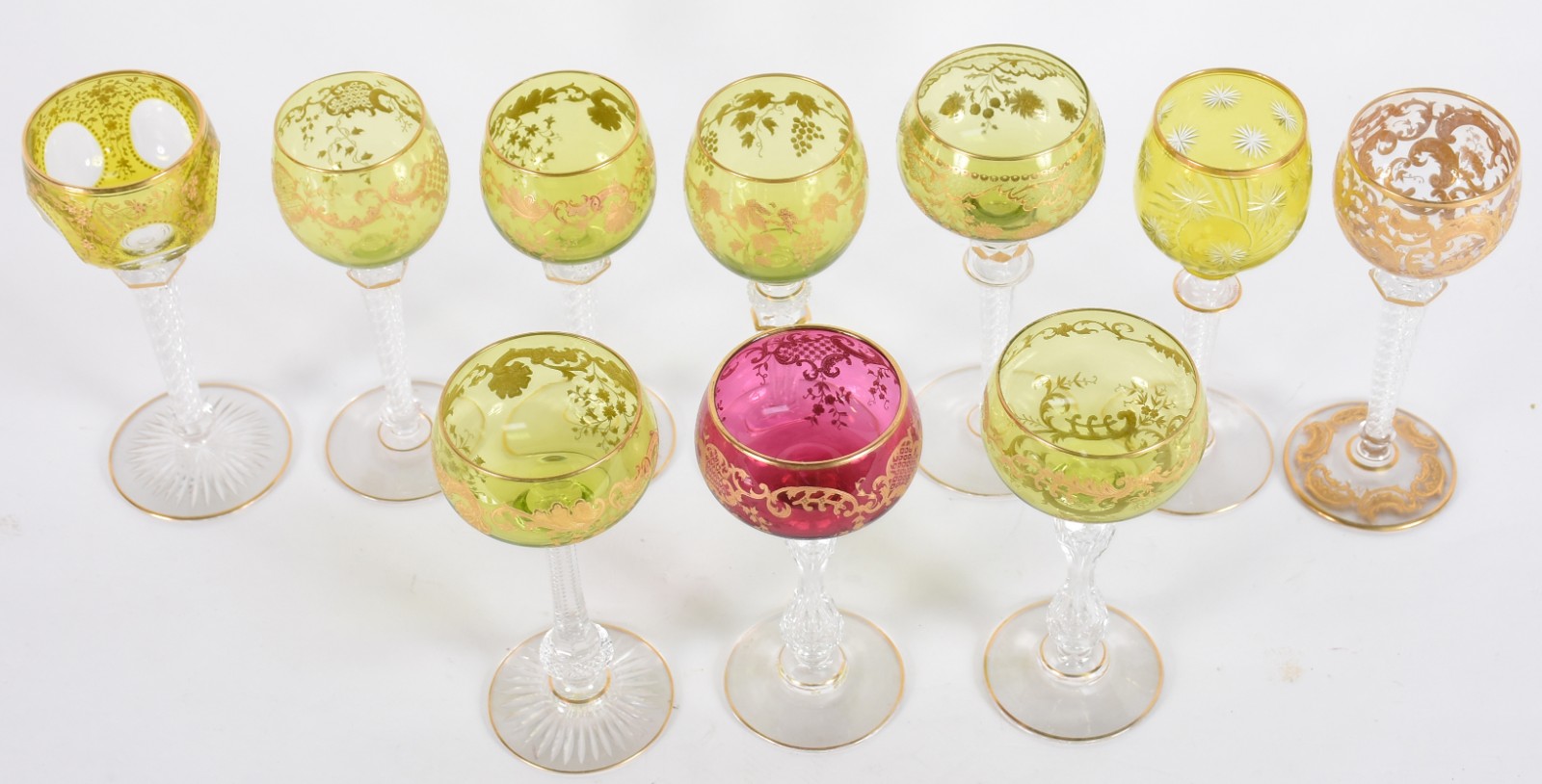 Dez cálices de cristal europeu lapidado doublé em diversas cores e... - foto 2 de 5