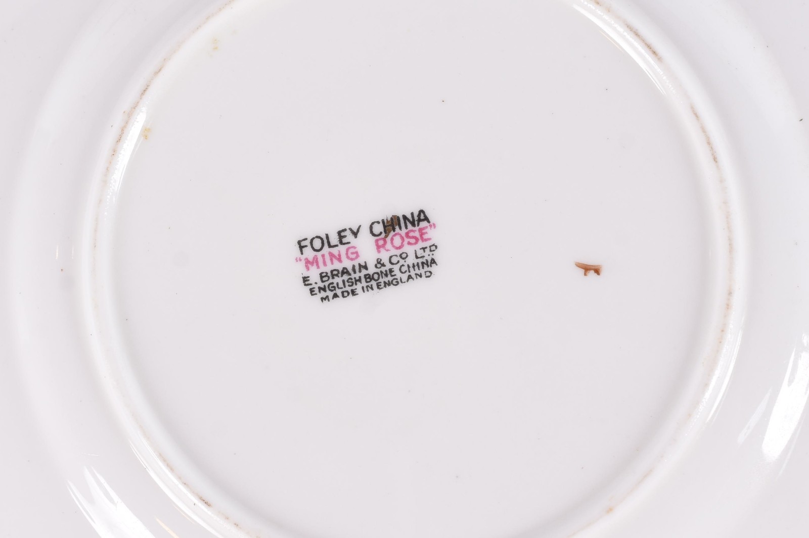 Diversas peças de porcelana policromada, sendo: 6 pratinhos ingleses... - foto 6 de 9