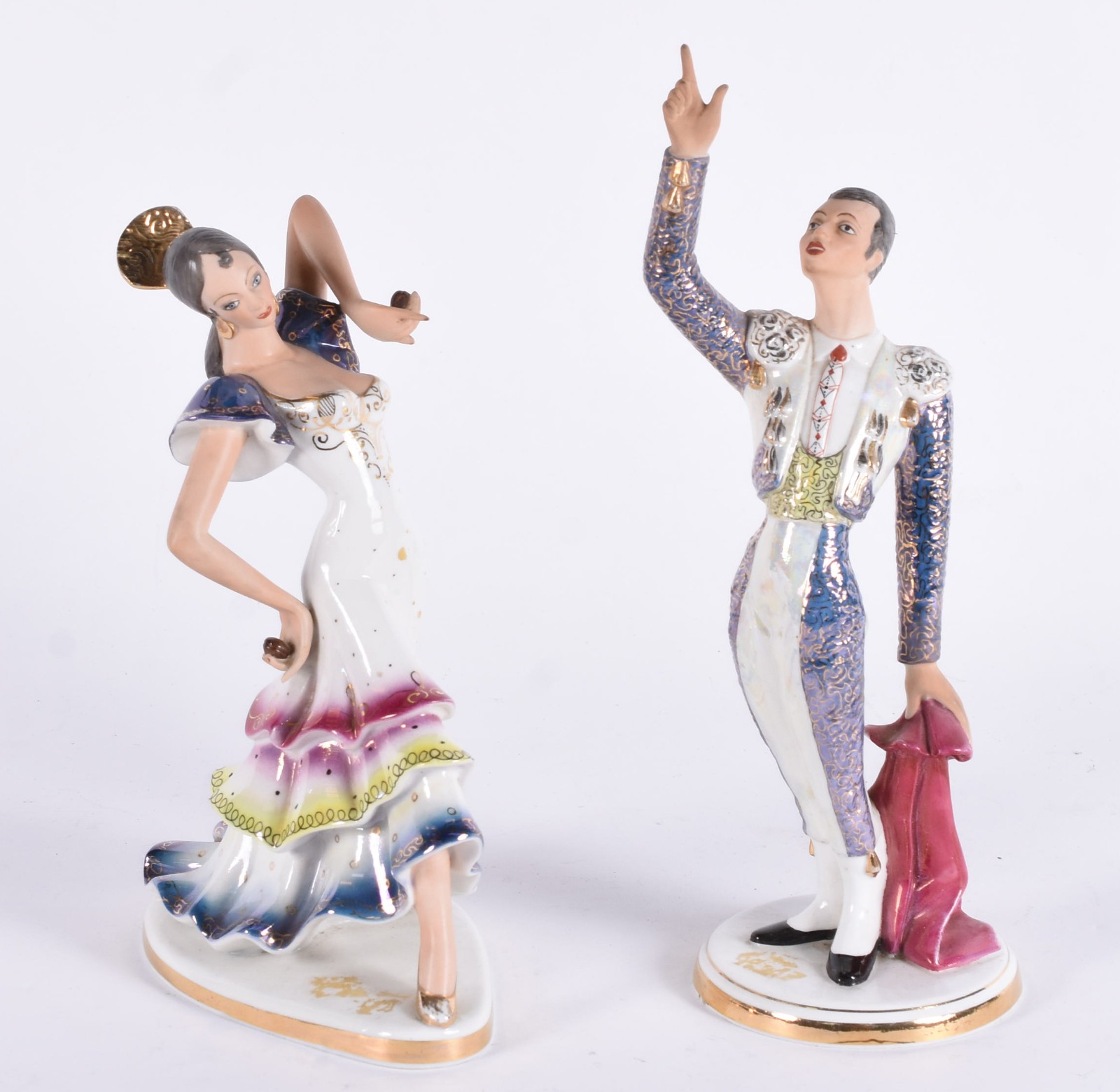Par de estatueta de porcelana Santana policromada com realces... - foto 1 de 6