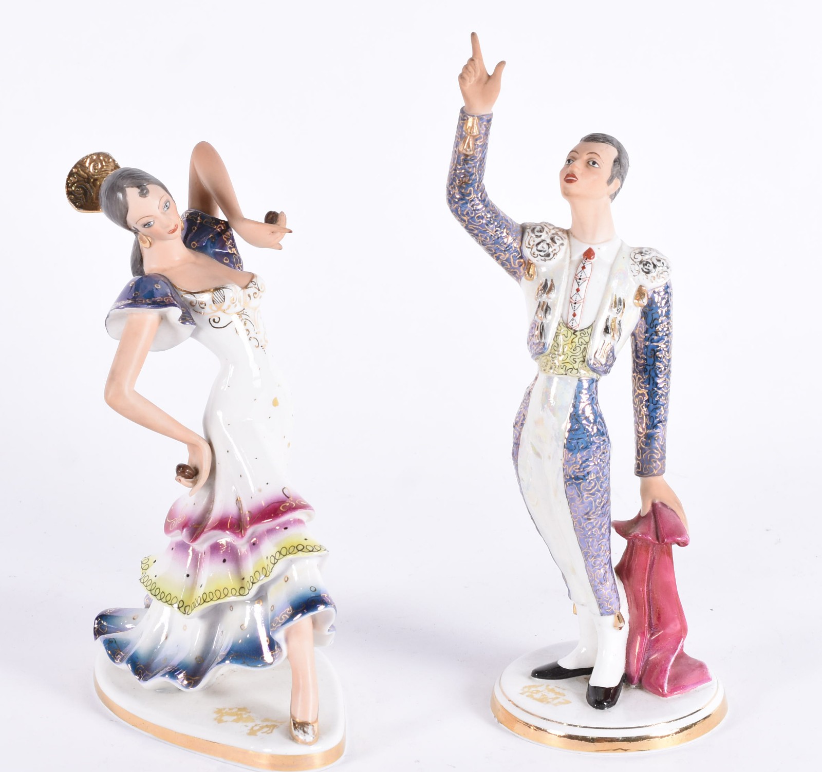 Par de estatueta de porcelana Santana policromada com realces... - foto 4 de 6