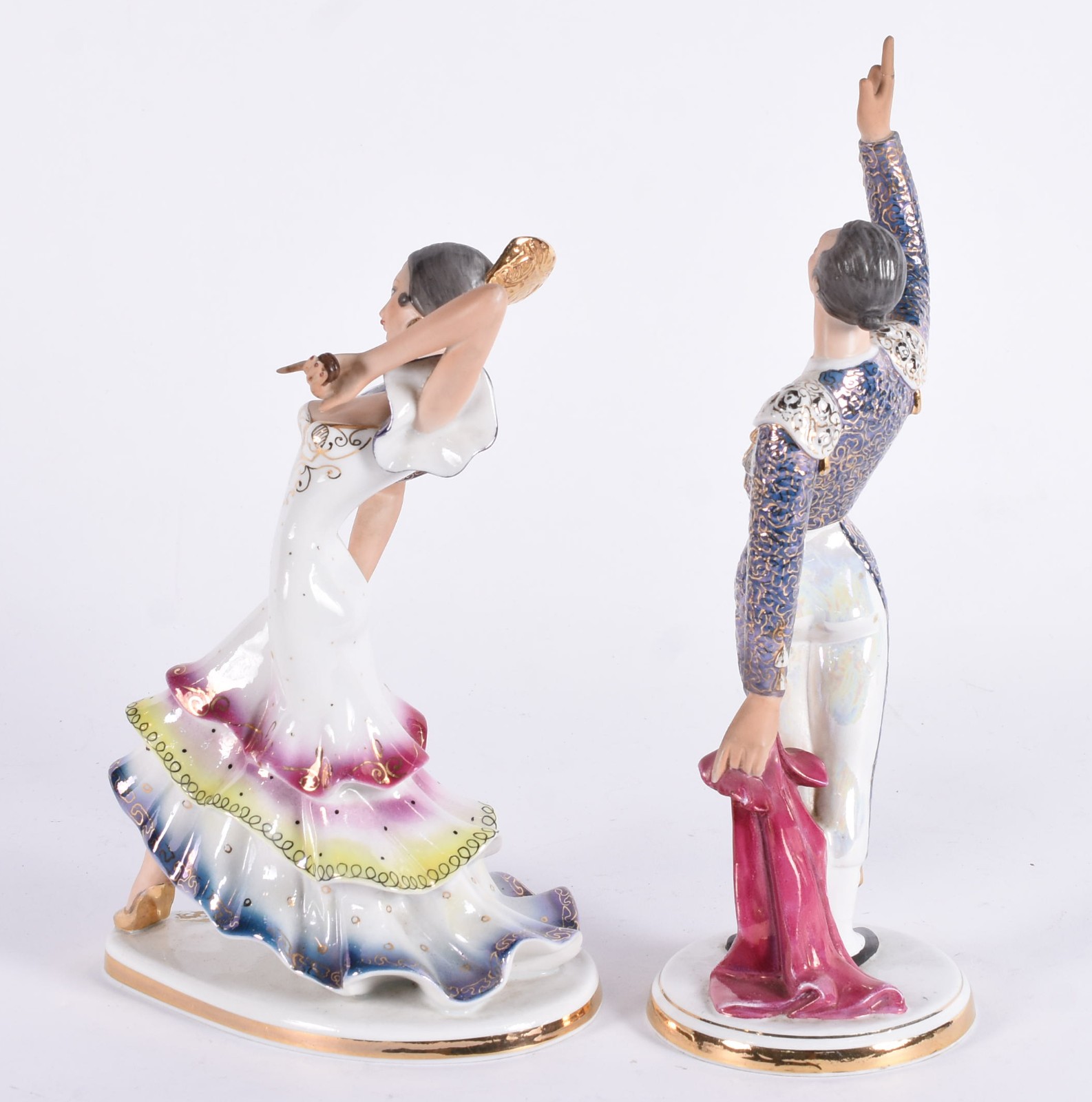 Par de estatueta de porcelana Santana policromada com realces... - foto 5 de 6