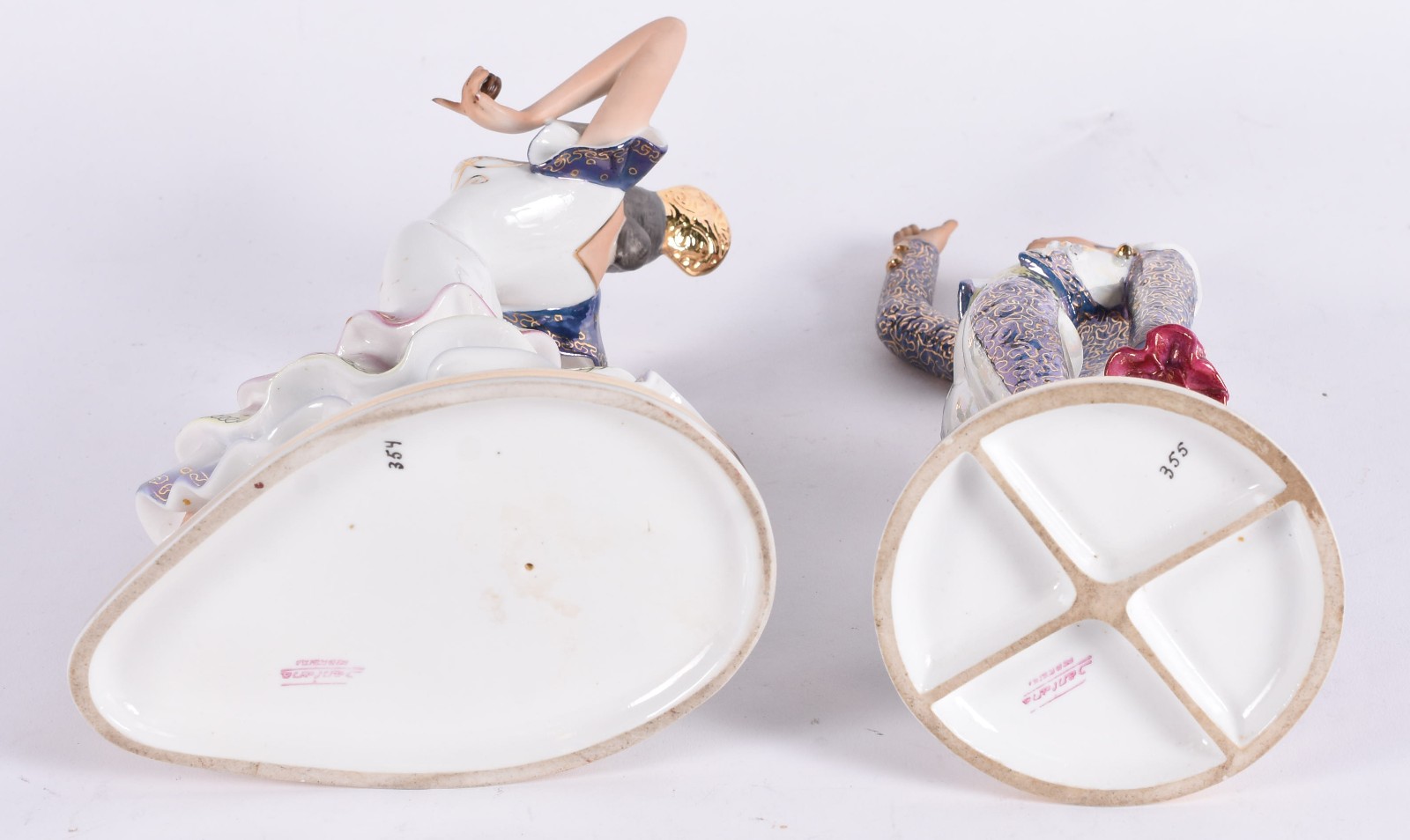 Par de estatueta de porcelana Santana policromada com realces... - foto 6 de 6